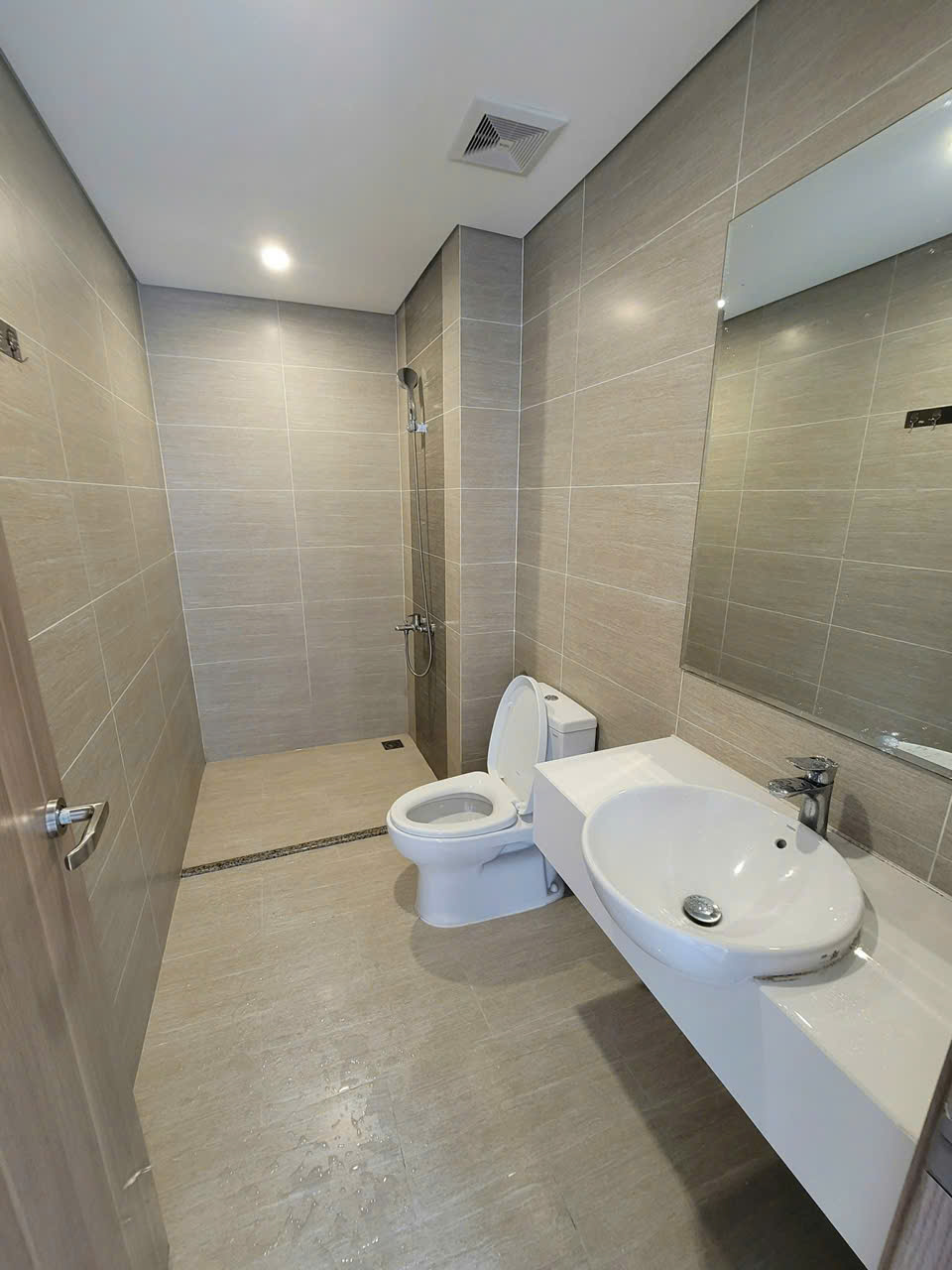 Bán Căn Hộ 2PN+ The Origami – Vinhomes Grand Park | Nội Thất Sẵn Bếp Rèm | Giá 4,7 Tỷ