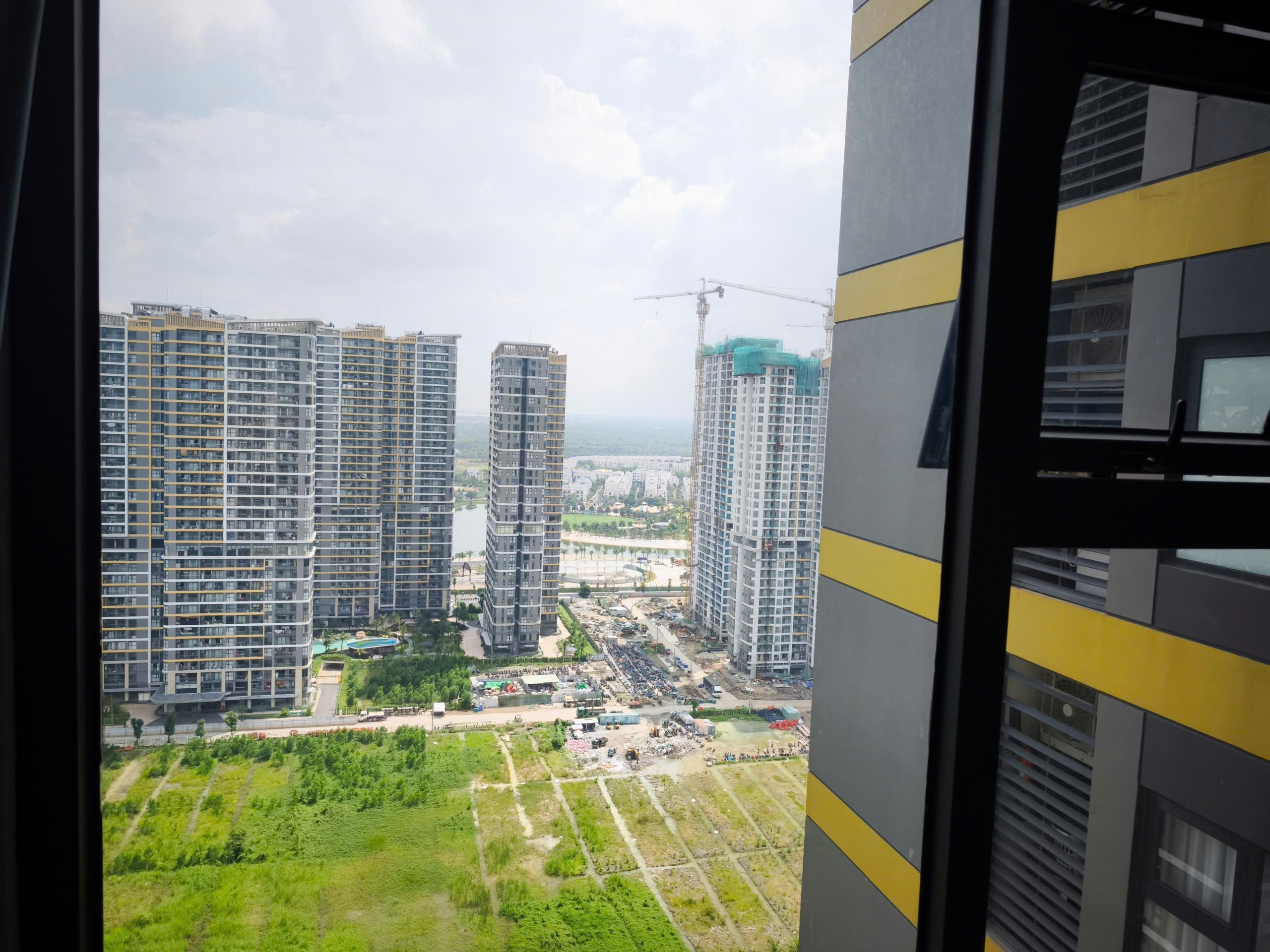 Cho thuê căn hộ 1PN+ The Beverly Solari – Vinhomes Grand Park - bếp & rèm | Tầng cao | View thoáng mát | Giá tốt - ảnh 4