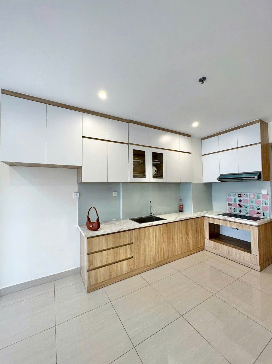 CHO THUÊ CĂN HỘ 3PN FULL NỘI THẤT CAO CẤP – THE RAINBOW, VINHOMES GRAND PARK