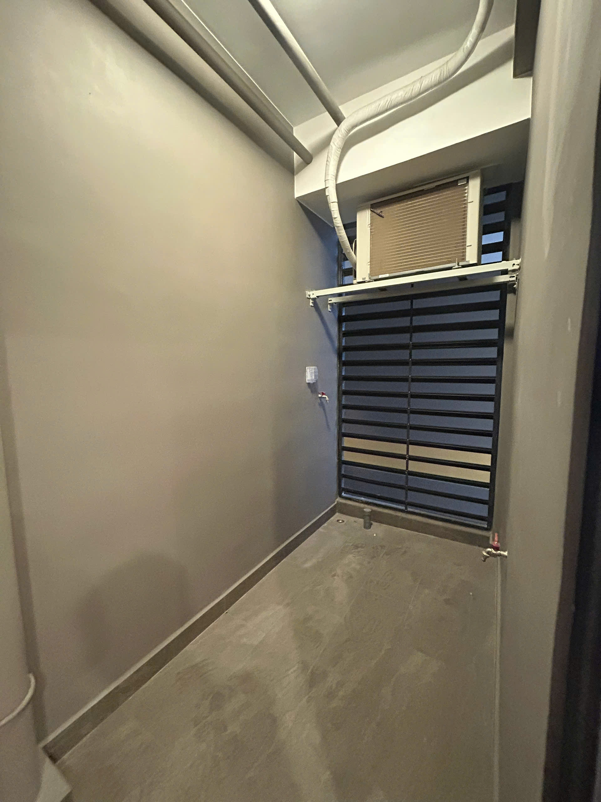 Bán Căn Hộ Studio The Beverly Solari Vinhomes Grand Park - View Ngoại Khu Không Chắn, Giá Chỉ 2.1 Tỷ