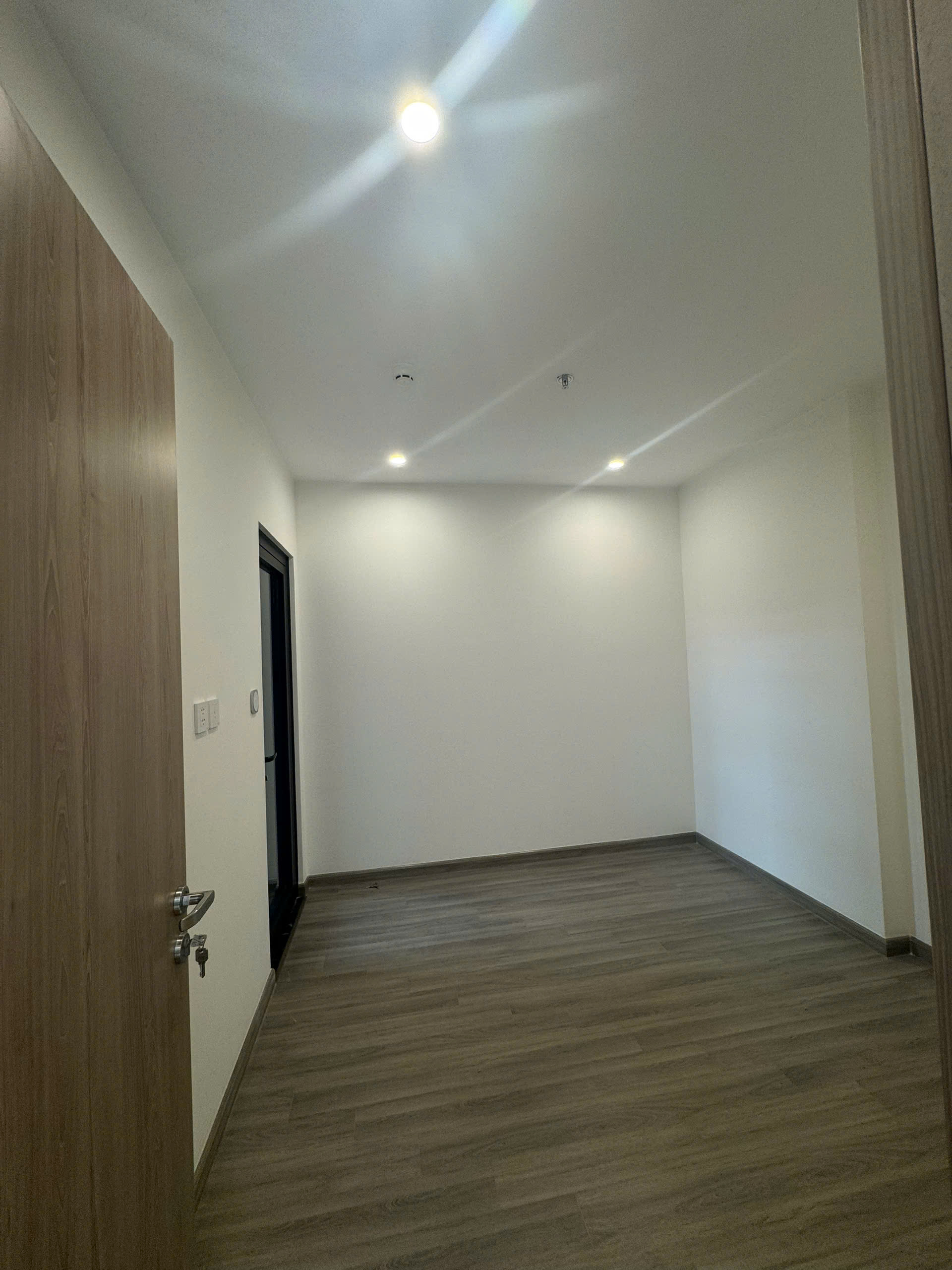 BÁN CĂN HỘ 2PN2WC THE BEVERLY SOLARI VINHOMES GRAND PARK – TẦNG CAO VIEW QUẢNG TRƯỜNG GOLDEN EAGLE