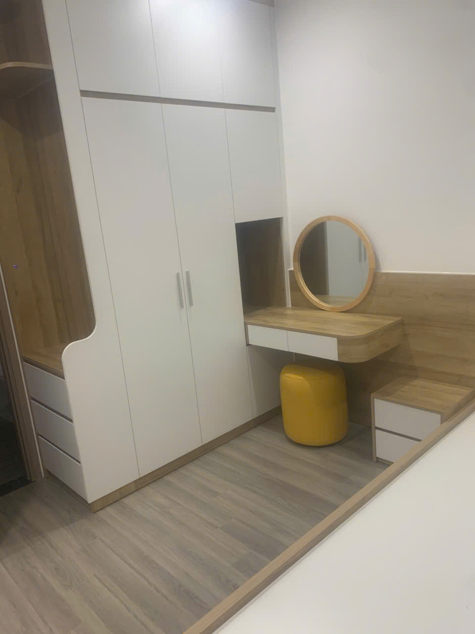 CHO THUÊ CĂN HỘ 2PN 2WC THE BEVERLY SOLARI VINHOMES GRAND PARK – FULL NỘI THẤT – GIÁ TỐT