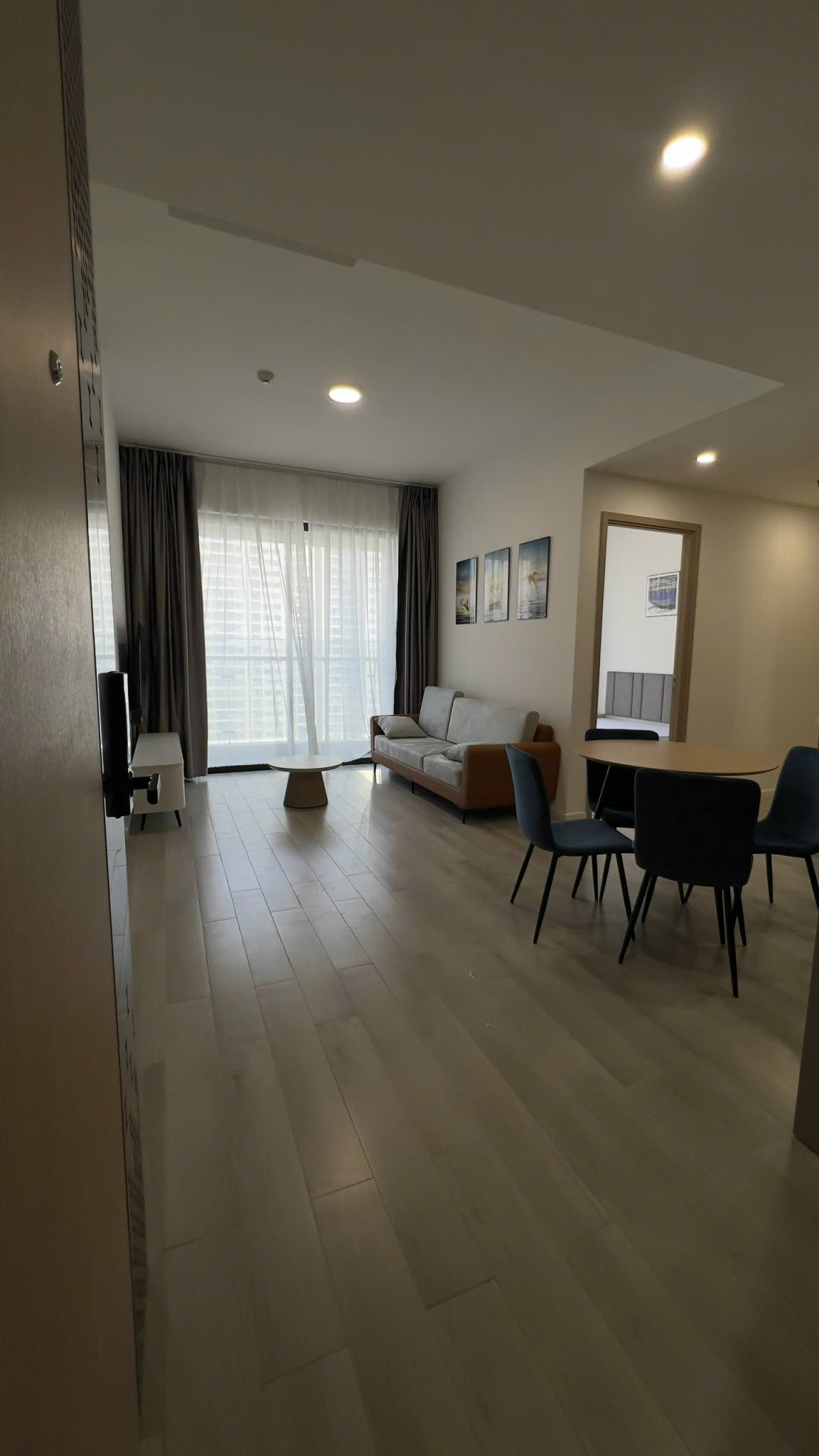 NHÀ ĐẸP GIÁ TỐT 2PN MCP BÁN 4.5 TỶ TẶNG KÈM NỘI THẤT SẮN SỔ SANG TÊN NGAY