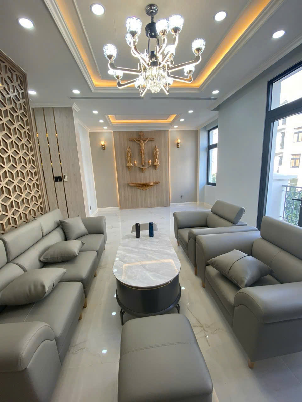 BÁN NHÀ PHỐ THE MANHATTAN VỊNHOMES GRAND PARK – FULL NỘI THẤT CAO CẤP – VỪA Ở VỪA KINH DOANH - ảnh 2