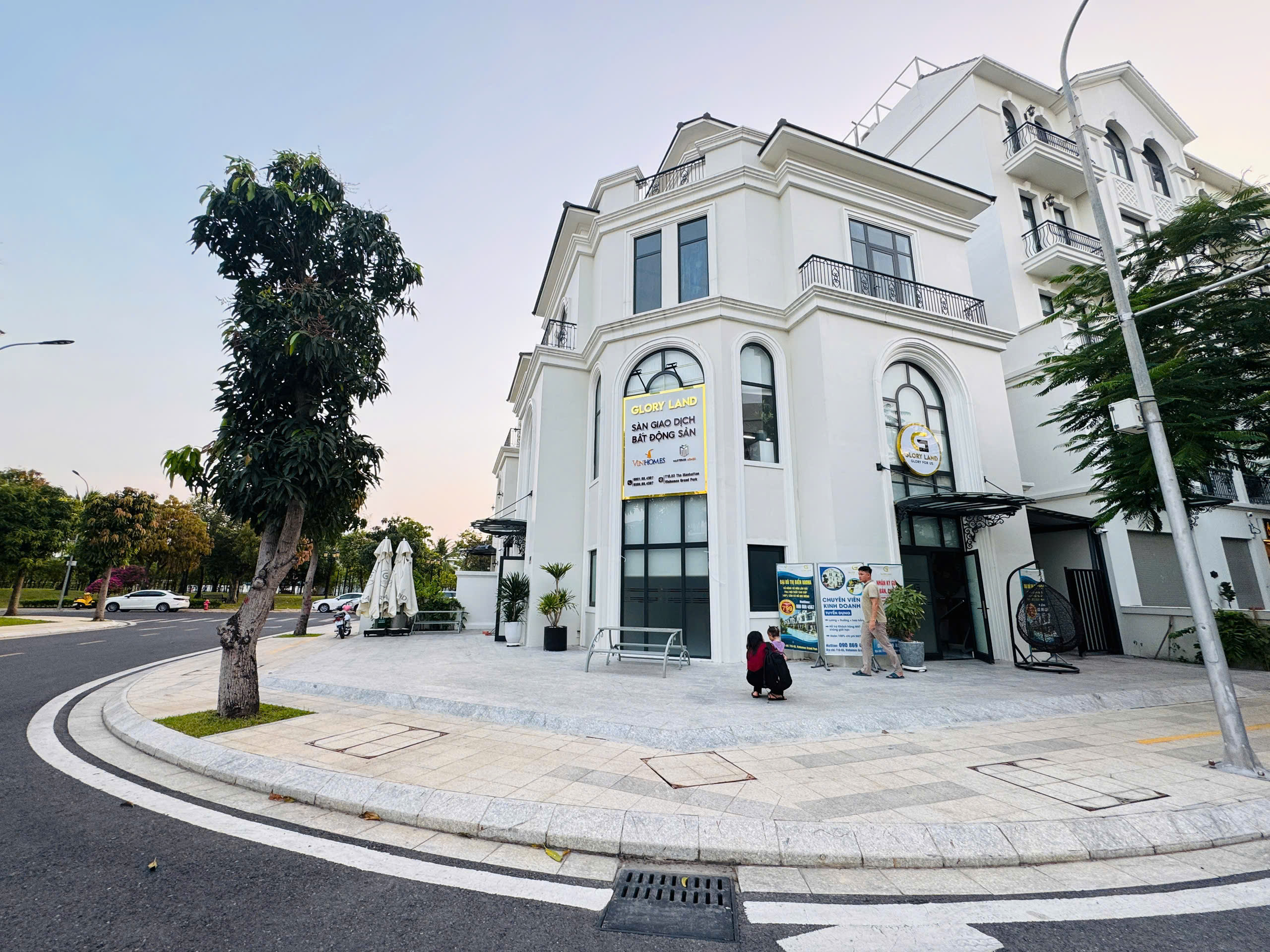 BÁN BOUTIQUE VILLA THE MANHATTAN – VINHOMES GRAND PARK Góc phố hiếm – Kinh doanh đẳng cấp – Giá tốt chỉ 43 TỶ