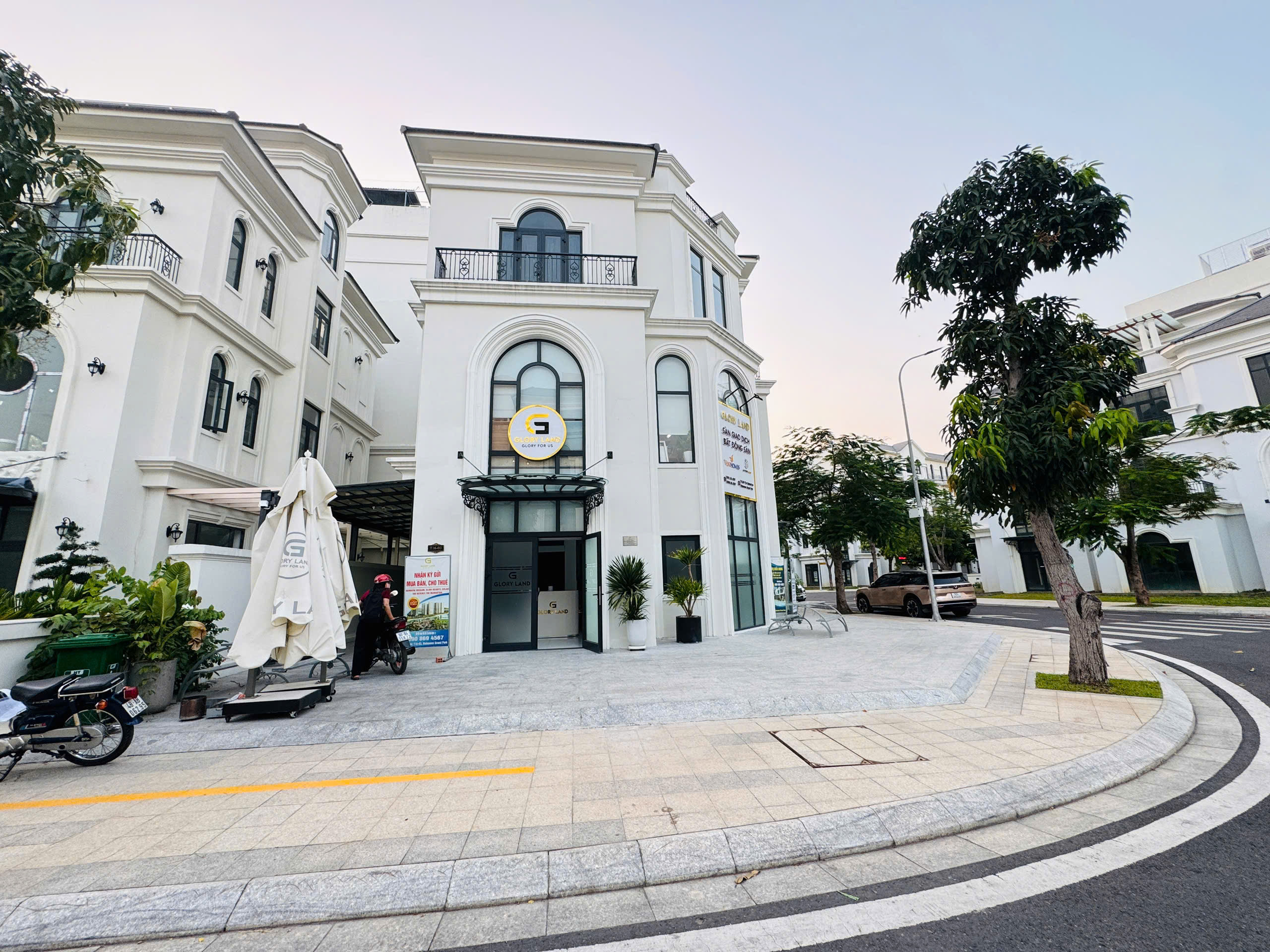 BÁN BOUTIQUE VILLA THE MANHATTAN – VINHOMES GRAND PARK Góc phố hiếm – Kinh doanh đẳng cấp – Giá tốt chỉ 43 TỶ