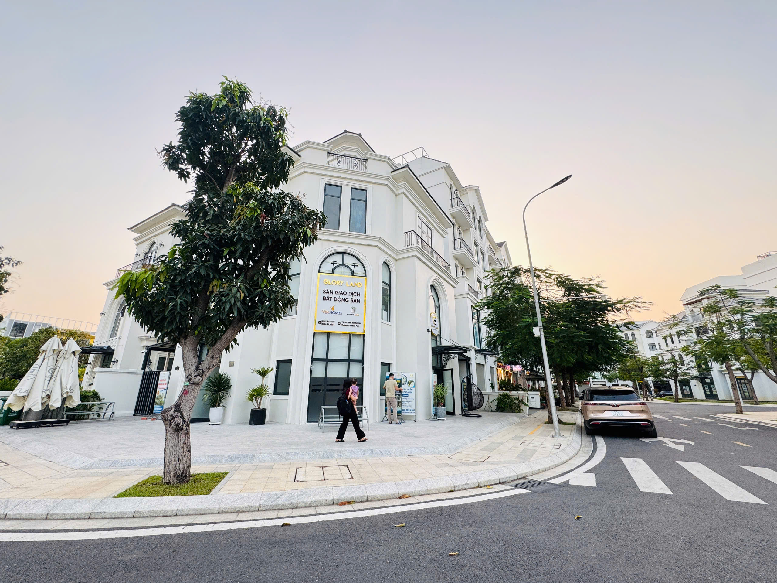 BÁN BOUTIQUE VILLA THE MANHATTAN – VINHOMES GRAND PARK Góc phố hiếm – Kinh doanh đẳng cấp – Giá tốt chỉ 43 TỶ