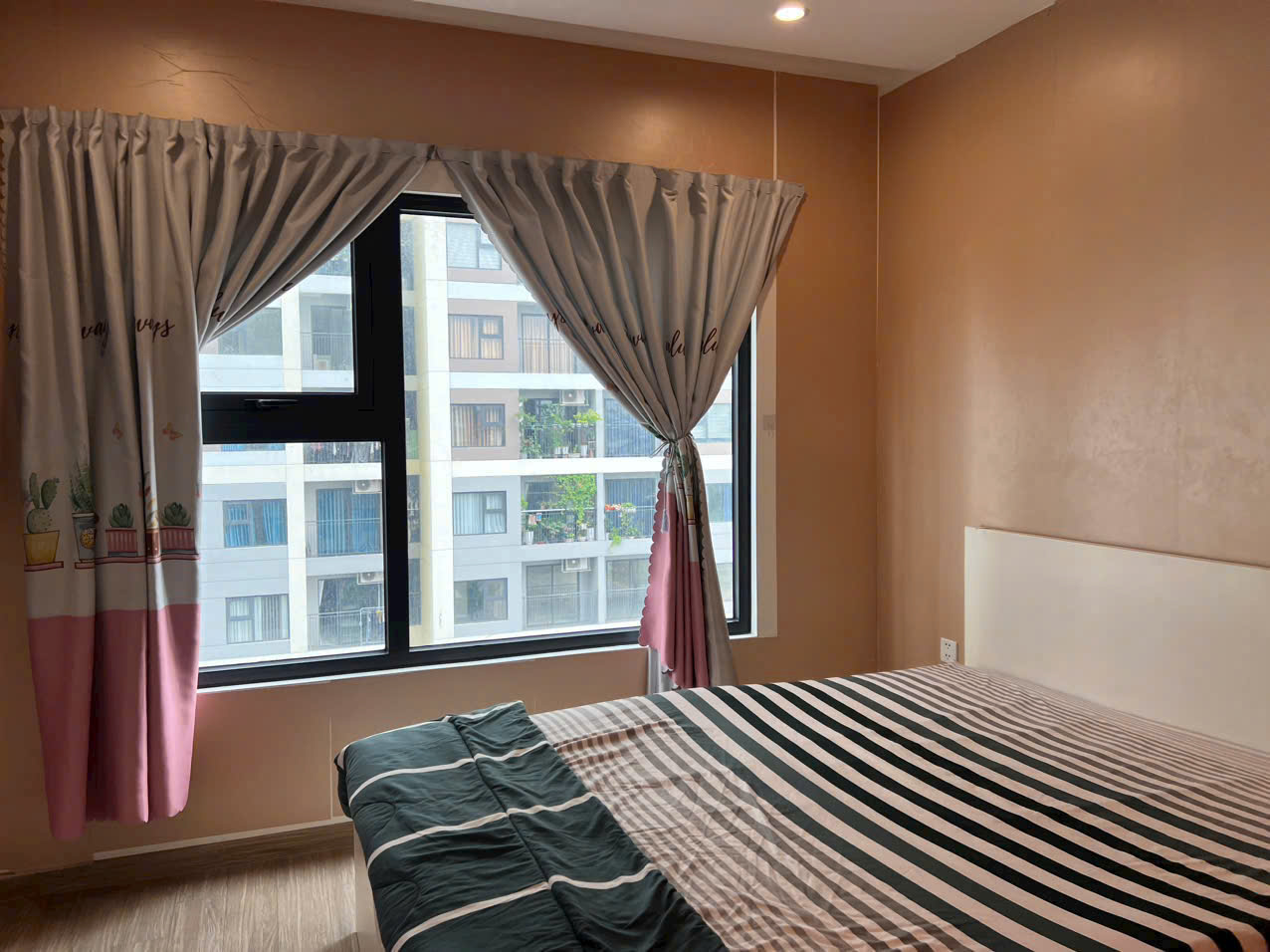 Bán & Cho Thuê Căn Hộ Vinhomes Grand Park – The Origami 3PN 2WC | Tầng Trung | View Nội Khu Mảng Xanh | Full Nội Thất