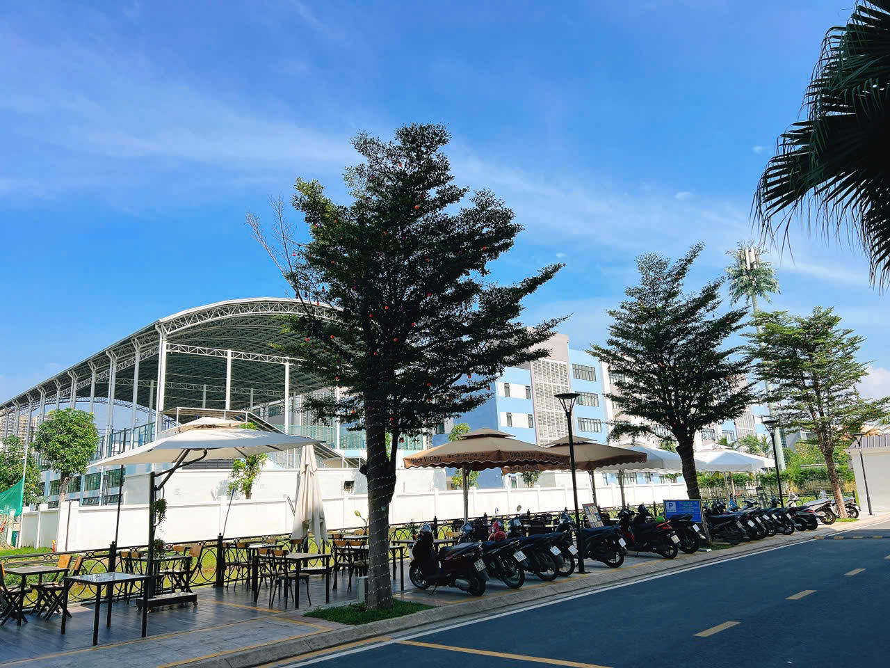 BÁN NHÀ PHỐ THƯƠNG MẠI THE MANHATTAN GLORY – VỊ TRÍ KINH DOANH ĐẮC ĐỊA VINHOMES GRAND PARK