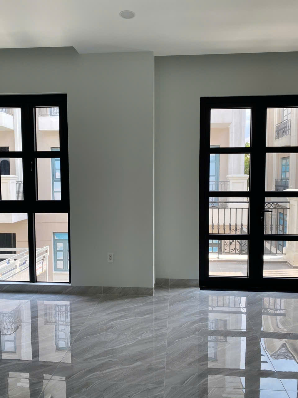 CHO THUÊ BOUTIQUE VILLA THE MANHATTAN GLORY – VINHOMES GRAND PARK | 213M² | GIÁ TỐT 40 TRIỆU/THÁNG - ảnh 3