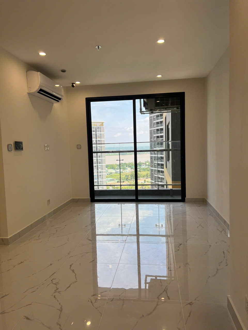 Bán Căn Hộ The Beverly Solari Vinnhomes Grand Park 1PN+- View Kép 