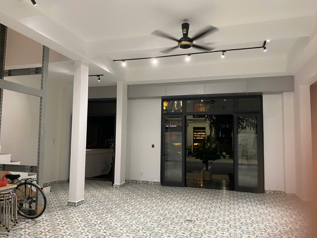 CHO THUÊ NHÀ PHỐ THE MANHATTAN – VINHOMES GRAND PARK FULL NỘI THẤT – VỪA Ở VỪA KINH DOANH – GIÁ TỐT 40 TRIỆU/THÁNG