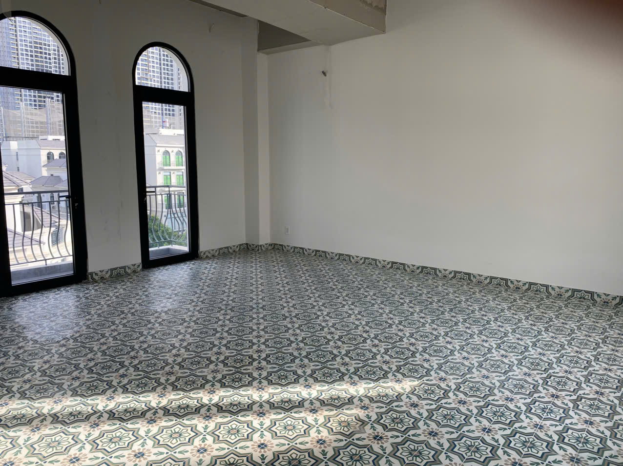 CHO THUÊ NHÀ PHỐ THE MANHATTAN – VINHOMES GRAND PARK FULL NỘI THẤT – VỪA Ở VỪA KINH DOANH – GIÁ TỐT 40 TRIỆU/THÁNG