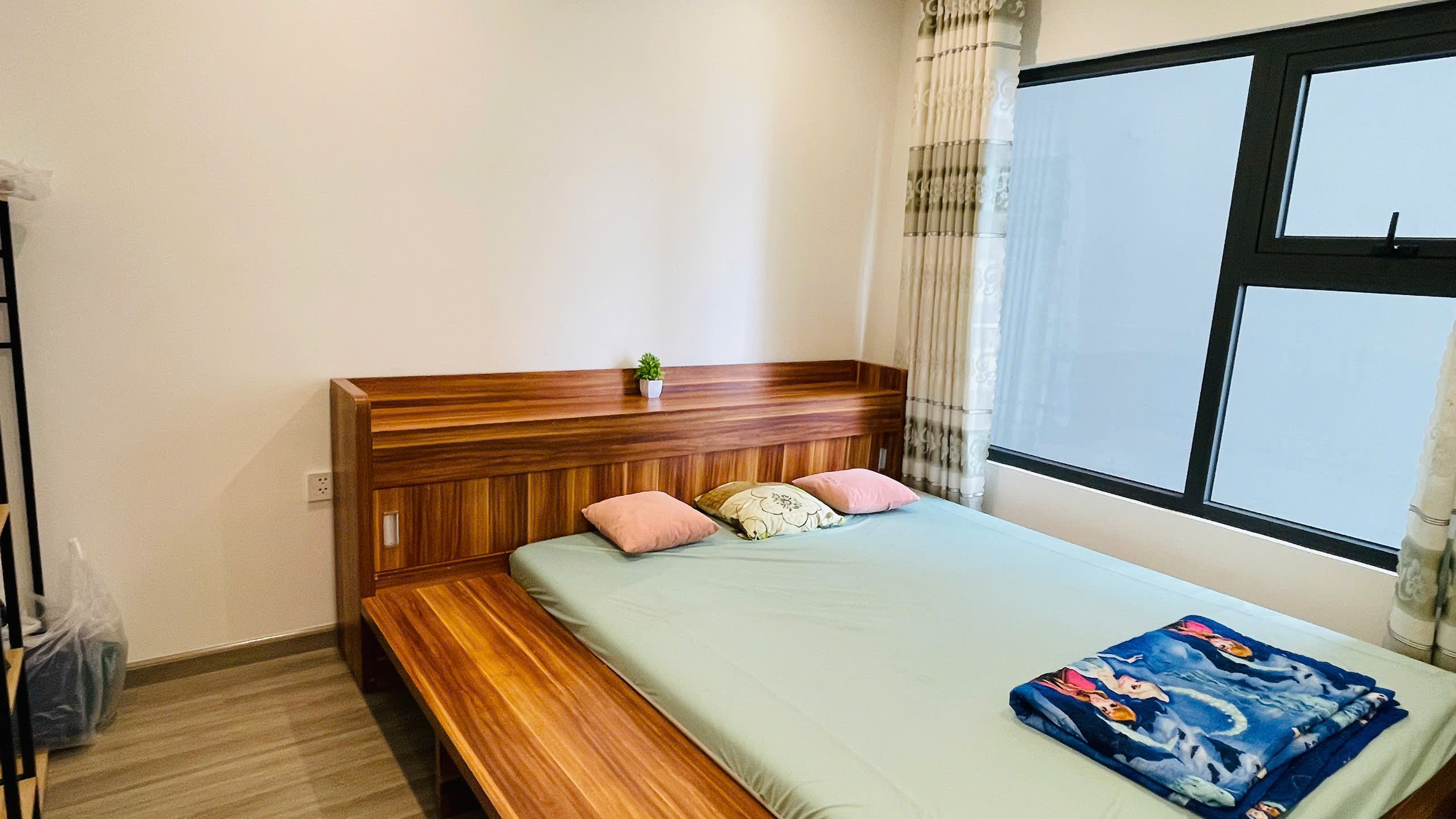 BÁN CĂN HỘ 2PN2WC THE BEVERLY SOLARI VINHOMES GRAND PARK – FULL NỘI THẤT, VIEW NỘI KHU HỒ BƠI - ảnh 4