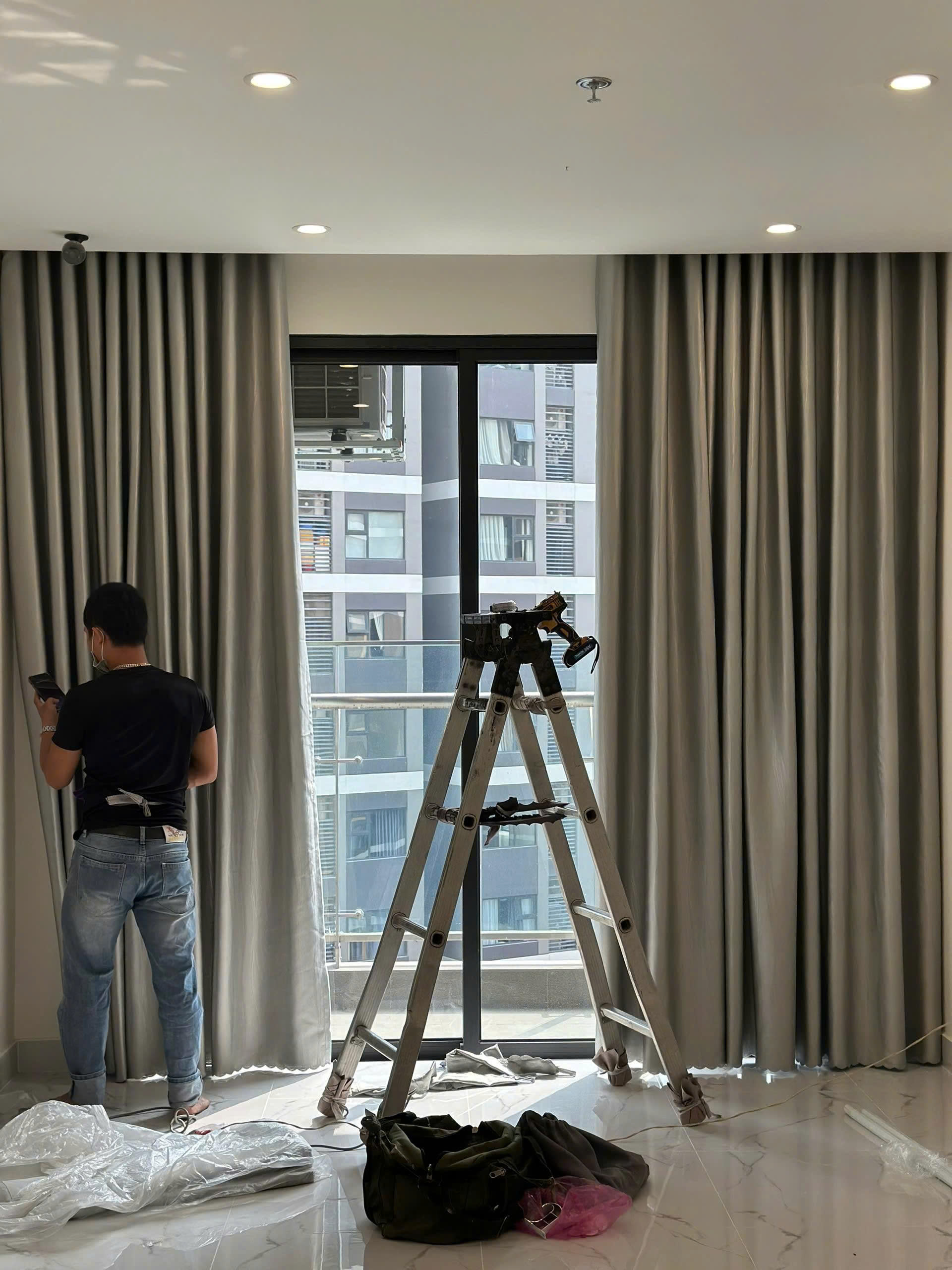 Bán Căn Hộ 2PN The Beverly Solari - View Trực Diện Hồ Bơi Resort, Có Bếp Rèm Cao Cấp, Giá 4 Tỷ