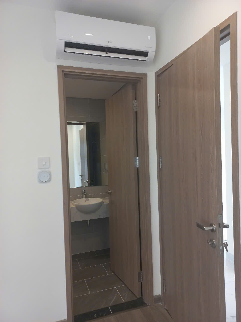 BÁN CĂN HỘ 2PN+ GIÁ CHỈ 4.20 TỶ – THE BEVERLY SOLARI, VINHOMES GRAND PARK | CĂN GÓC ĐẸP – VIEW THOÁNG