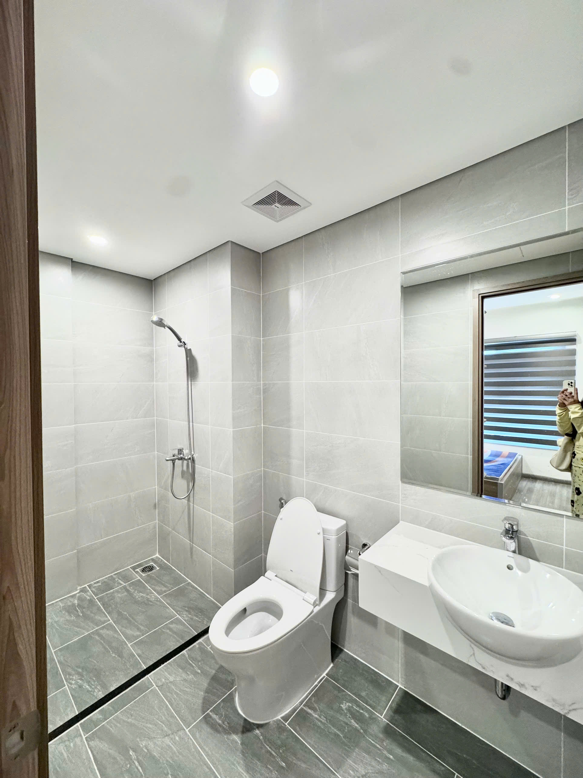 Bán căn hộ Vinhomes Grand Park 2PN+ – The Beverly Solari – View sông Đồng Nai tầng cao – Full nội thất - ảnh 9