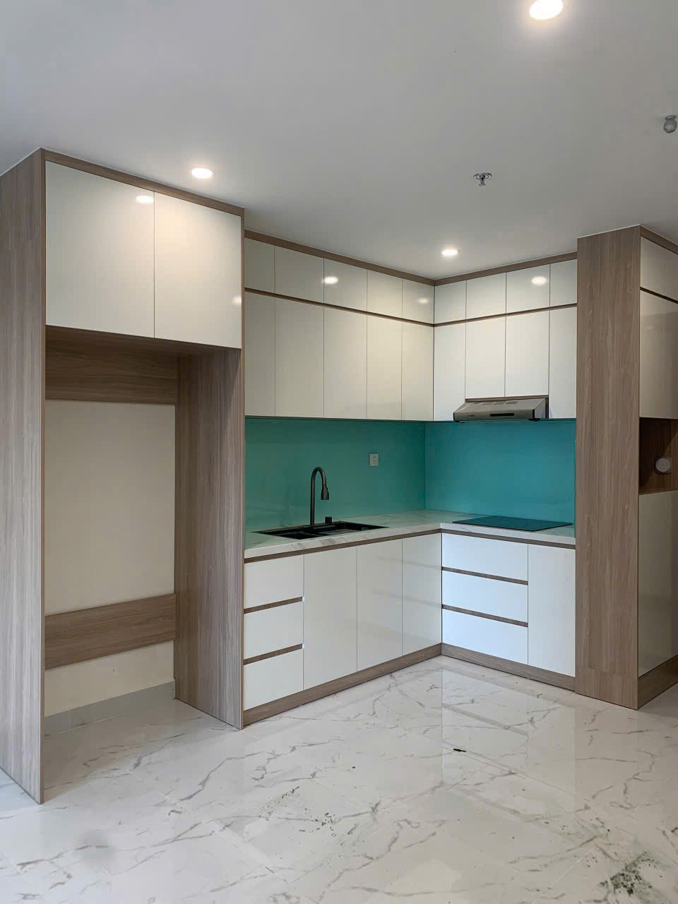 Bán Căn Hộ 3PN The Beverly Solari Vinhomes Grand Park - Full Nội Thất Gỗ Cao Cấp, Giá Tốt