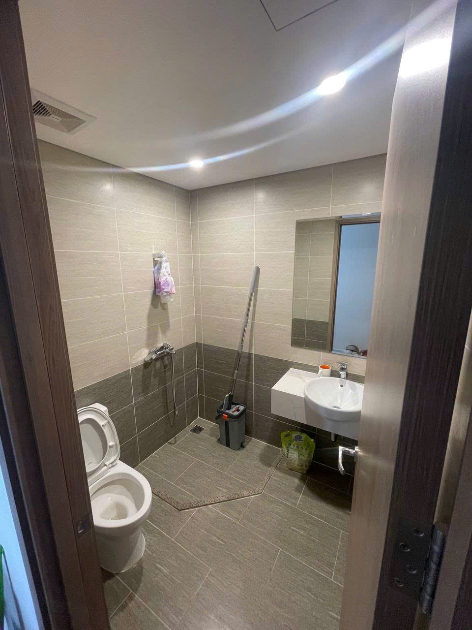 Cho Thuê Căn Hộ 2PN2WC Tòa BS10 The Beverly Solari –  Giá Siêu Rẻ 5 Triệu/Tháng