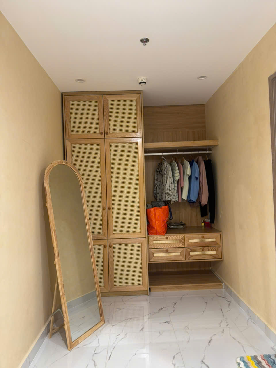 BÁN CĂN HỘ 1PN+ GLORY HEIGHTS – FULL NỘI THẤT CAO CẤP, VIEW NỘI KHU, TẦNG CAO – GIÁ TỐT