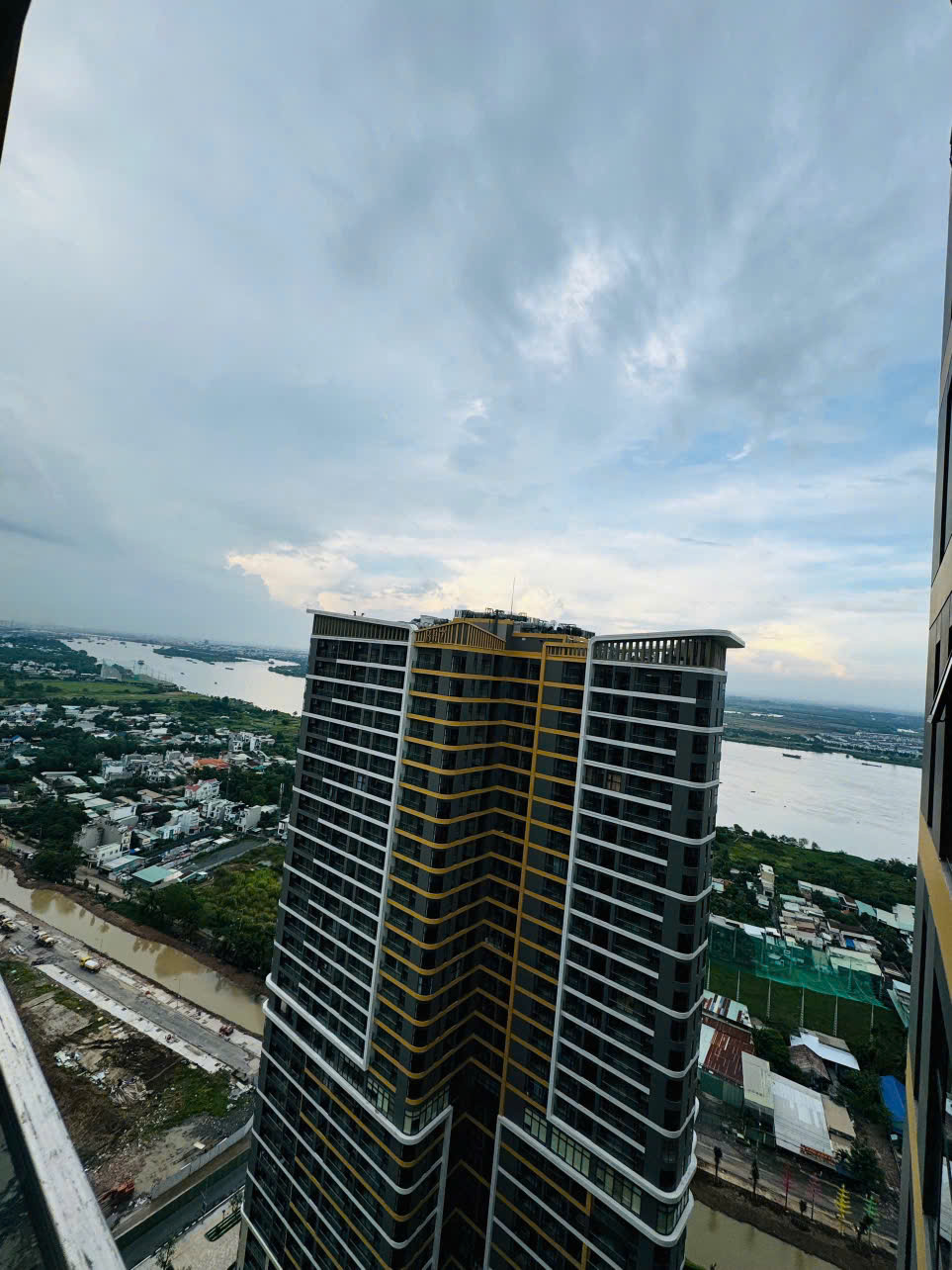 CĂN HỘ THE BEVERLY VINHOMES GRAND PARK 1PN+ FULL NỘI THẤT – VIEW TẦNG CAO SÔNG ĐỒNG NAI – GIÁ TỐT