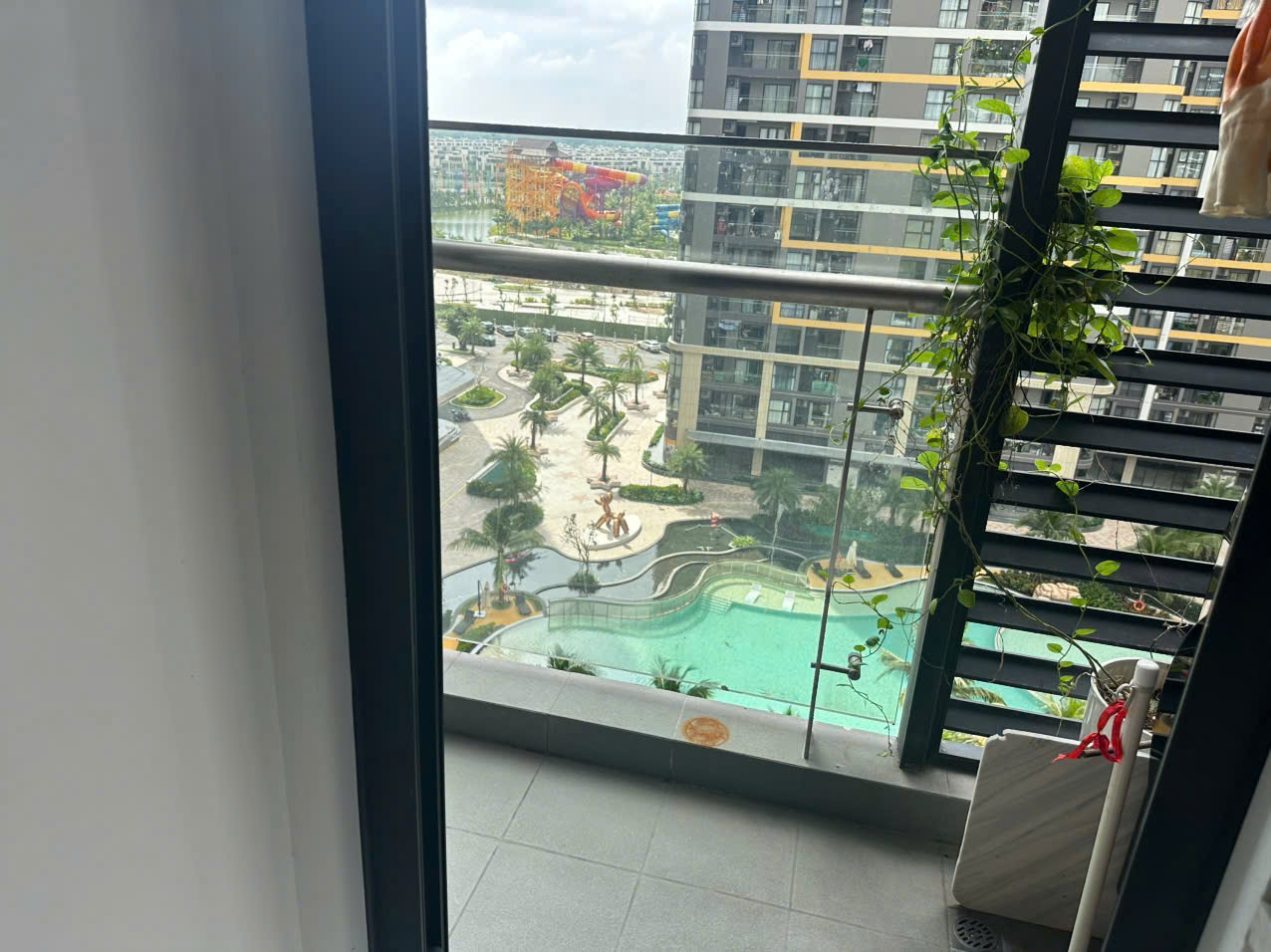 Cho Thuê Căn Hộ 2PN2WC The Beverly – Vinhomes Grand Park | Full Nội Thất | View Nội Khu Hồ Bơi Đẹp - ảnh 3