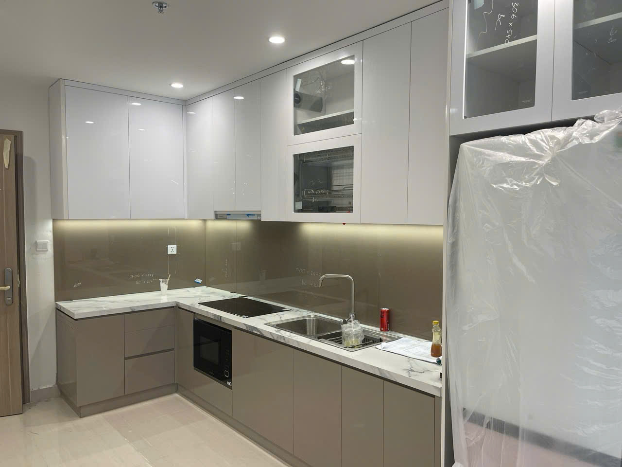 Bán Căn Hộ 2PN+ The Rainbow - Full Nội Thất Luxury Mới (Chưa Qua Sử Dụng), Giá Cực Tốt