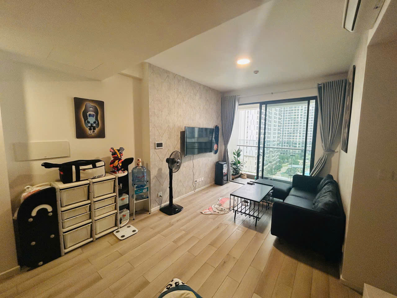 Bán & cho thuê căn hộ 2PN Masteri Centre Point – View hồ bơi nội khu, tầng thấp, full nội thất cao cấp