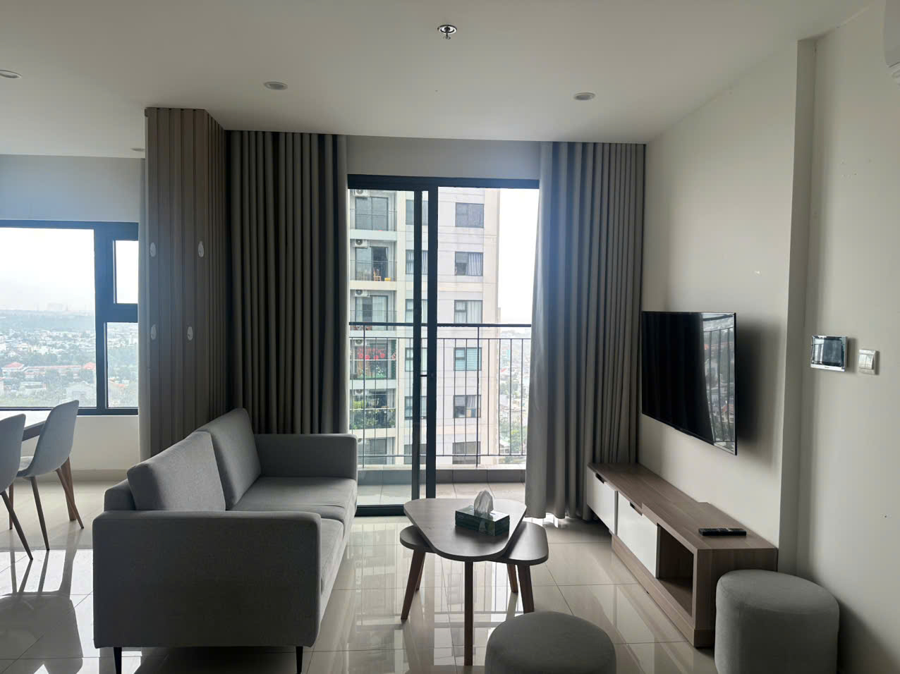 Bán Căn Hộ Vinhomes Grand Park – The Origami 2PN+ Full Nội Thất, View Ngoại Khu Thoáng Rộng – Không Bị Chắn Tầm Nhìn