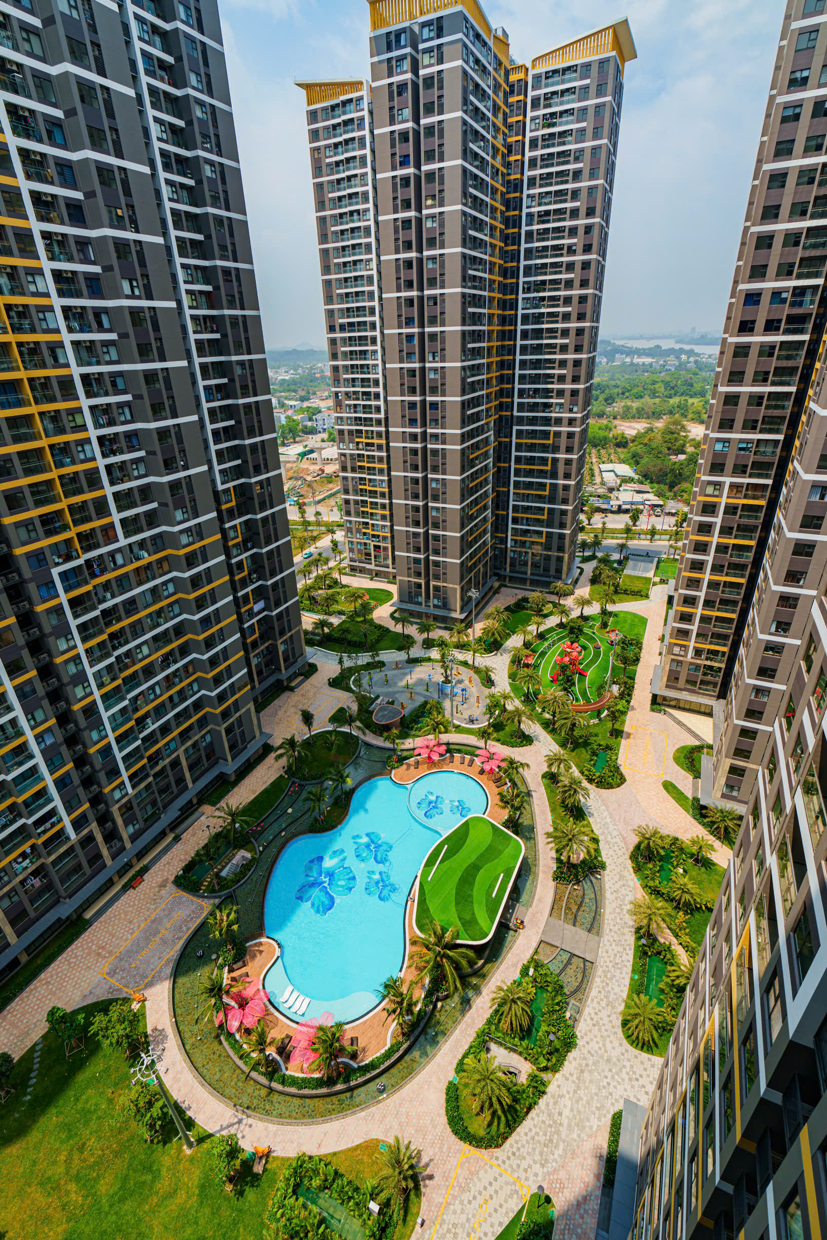 Bán Căn Hộ 1PN+ The Beverly Solari – Vinhomes Grand Park Tầng Cao | View Công Viên & Hồ Bơi | Full Nội Thất Cao Cấp