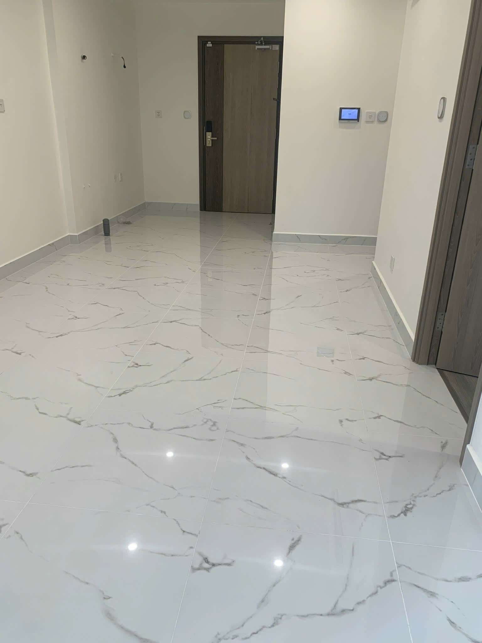Bán Căn Hộ 2PN 2WC The Beverly Solari – Vinhomes Grand Park View Nội Khu | Tầng Thấp | Nhà Trống Hoàn Thiện Từ Chủ Đầu Tư - ảnh 3