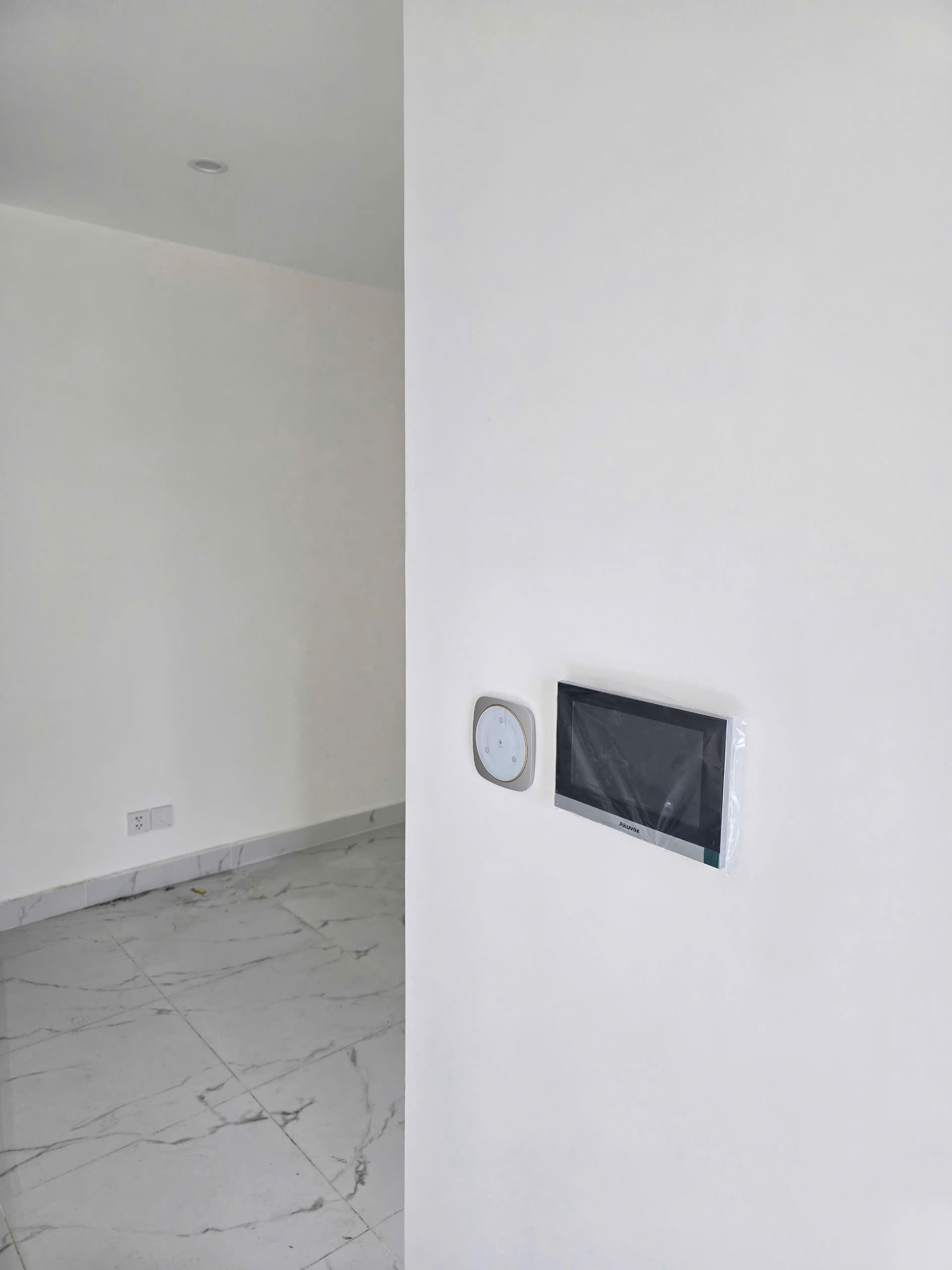 Cho Thuê Căn Hộ 1PN+ The Beverly Solari – Vinhomes Grand Park Tầng Thấp | View Nội Khu | Nội Thất Sẵn Bếp & Rèm | Giá Tốt