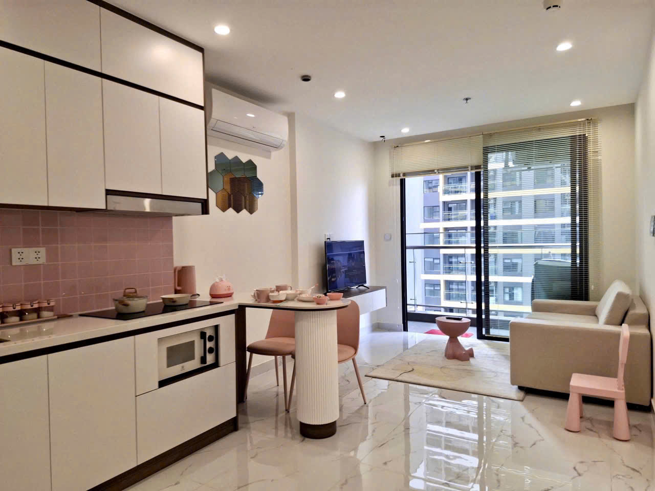 Bán Căn Hộ 1PN+ Full Nội Thất The Beverly Solari – Vinhomes Grand Park, Giá Tốt
