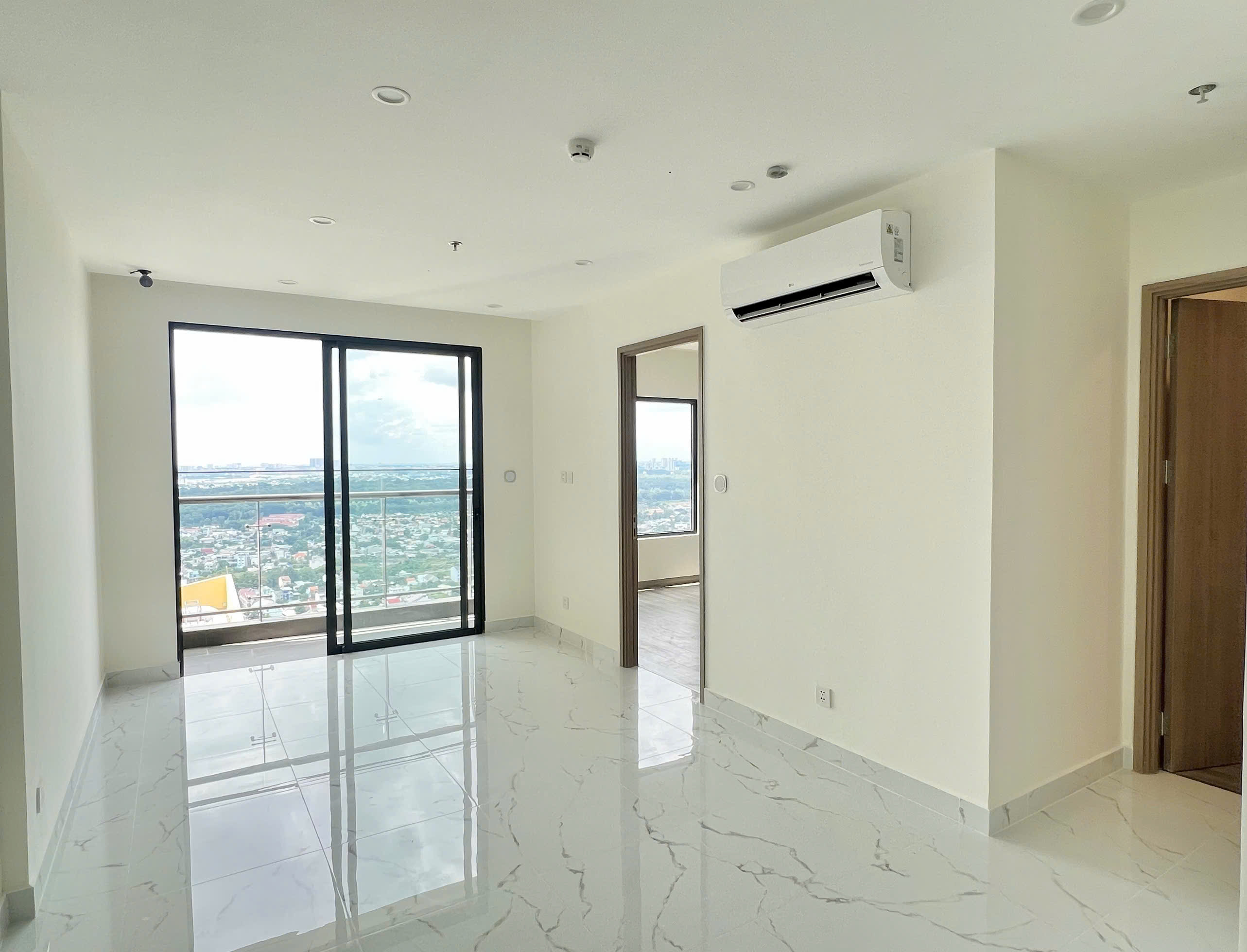 Bán căn hộ 2PN 2WC The Beverly Solari Vinhomes Grand Park – Full nội thất, view tầng cao ngoại khu thoáng