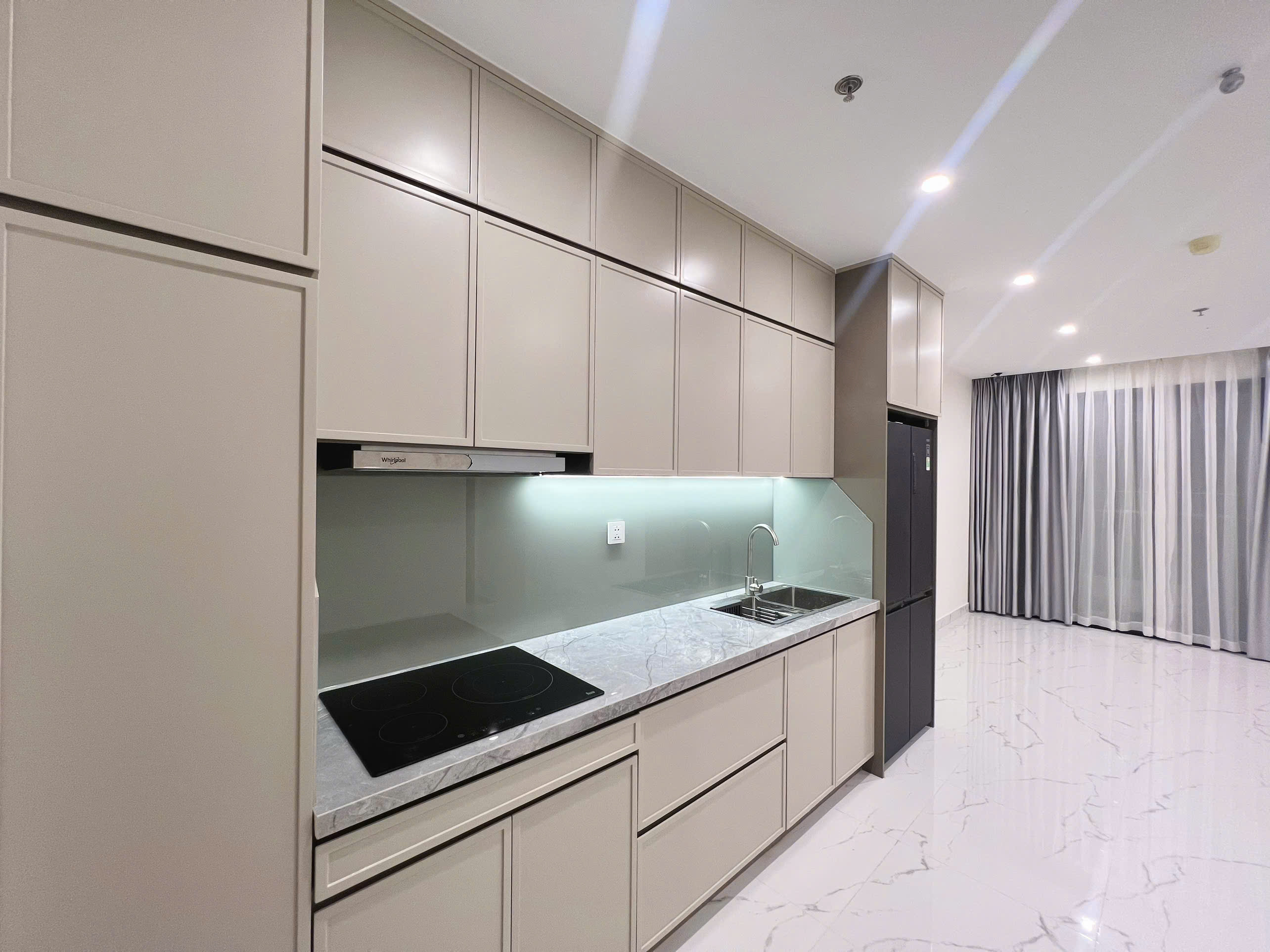 Bán căn hộ 2PN 2WC The Beverly Solari Vinhomes Grand Park – Full nội thất, view tầng cao ngoại khu thoáng