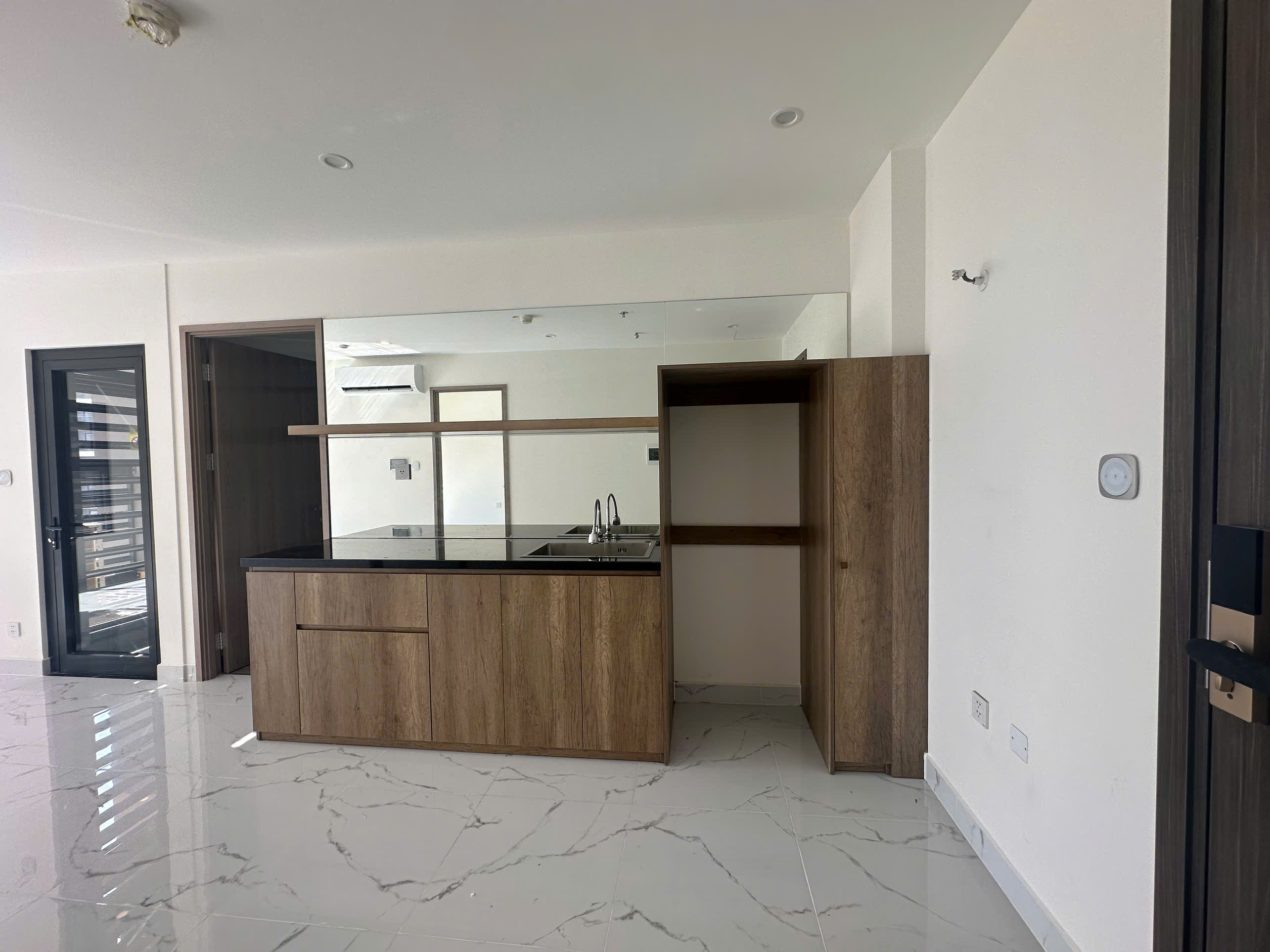 Bán Căn Hộ 2PN2WC Tòa BS10 The Beverly Solari – Tâm Điểm Nhiệt Đới The Tropical – Giá 4.1 Tỷ