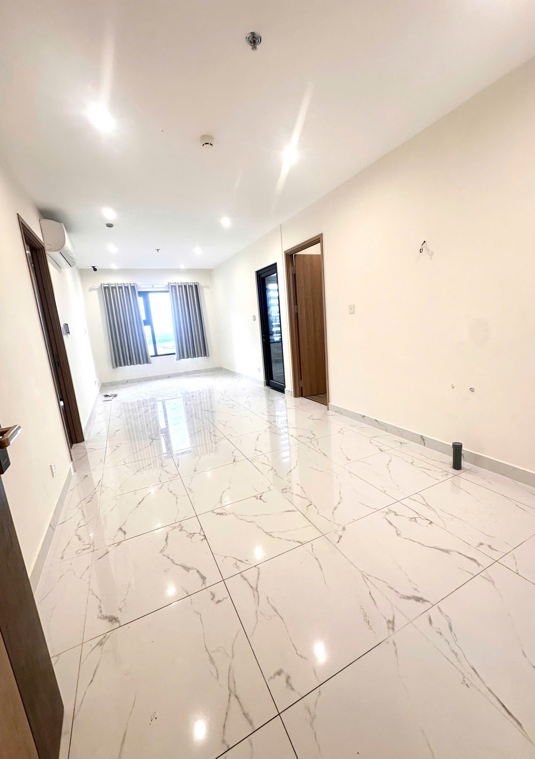 Bán căn hộ 2PN 2WC The Beverly Solari Vinhomes Grand Park – Tầng cao, nhà mới CĐT bàn giao