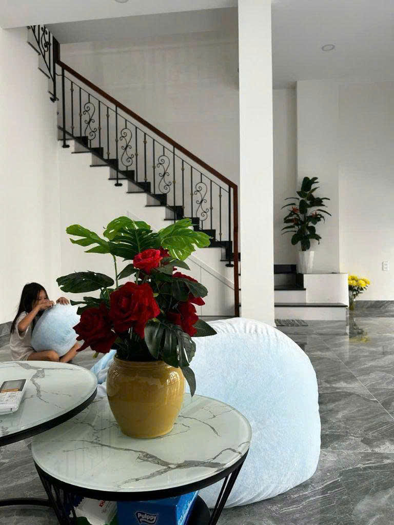 Bán Nhanh nhà phố Rẻ Nhất The Manhattan, Chỉ bỏ ra 5 Tỷ - Nhà phố đã Hoàn Thiện 235m2 sàn và 