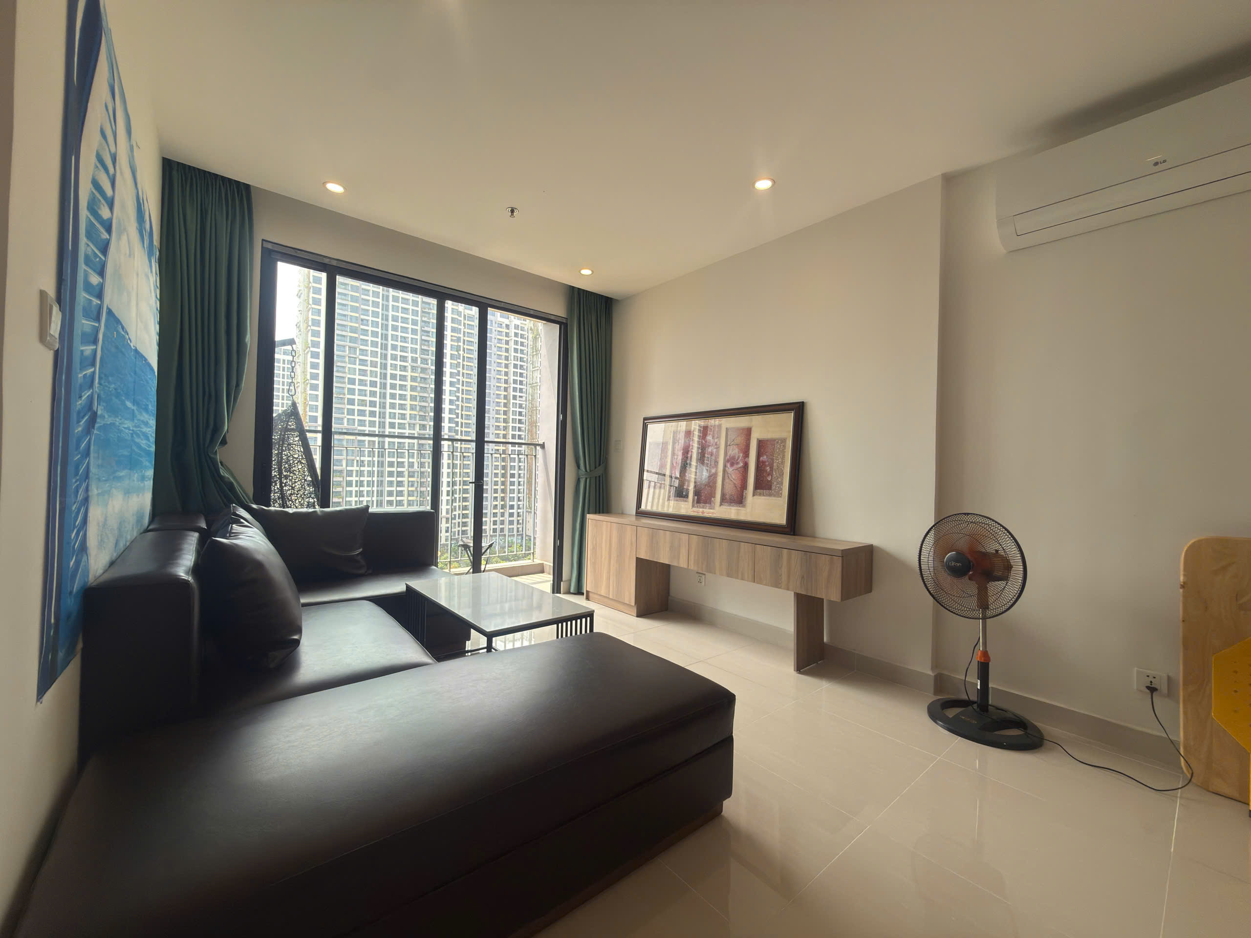 Cho Thuê Căn Hộ 2PN1WC – The Rainbow – Vinhomes Grand Park - ảnh 3