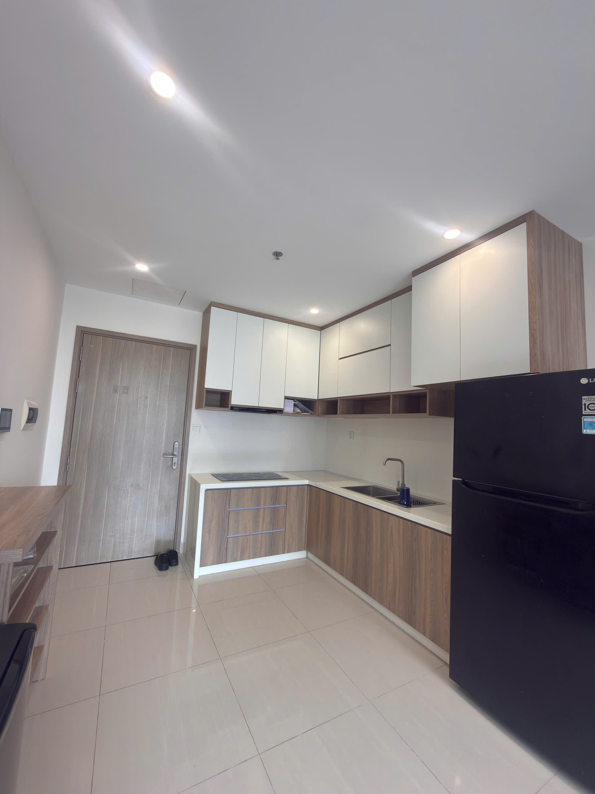 Cho Thuê Căn Hộ 2PN1WC – The Rainbow – Vinhomes Grand Park