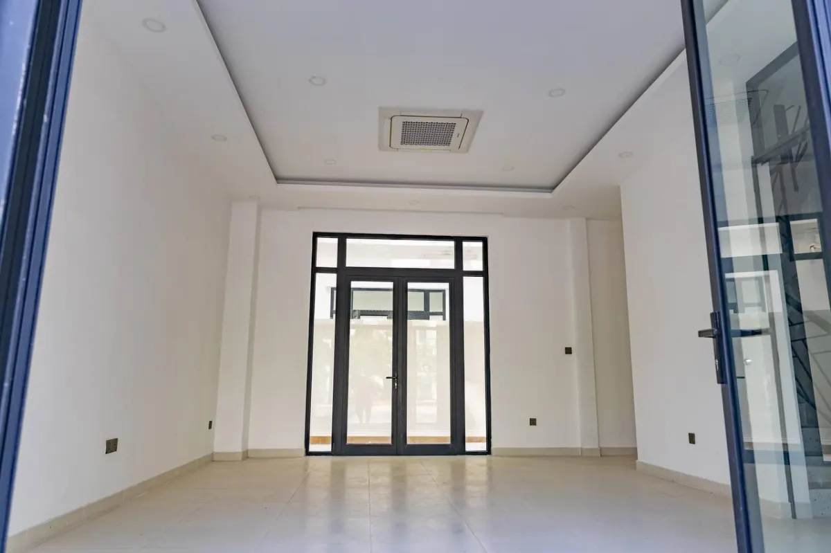 Cho thuê nhà phố D2A Vinhomes Grand Park đã hoàn thiện cơ bản có thang máy, máy lạnh giá thuê 40tr/th - ảnh 9