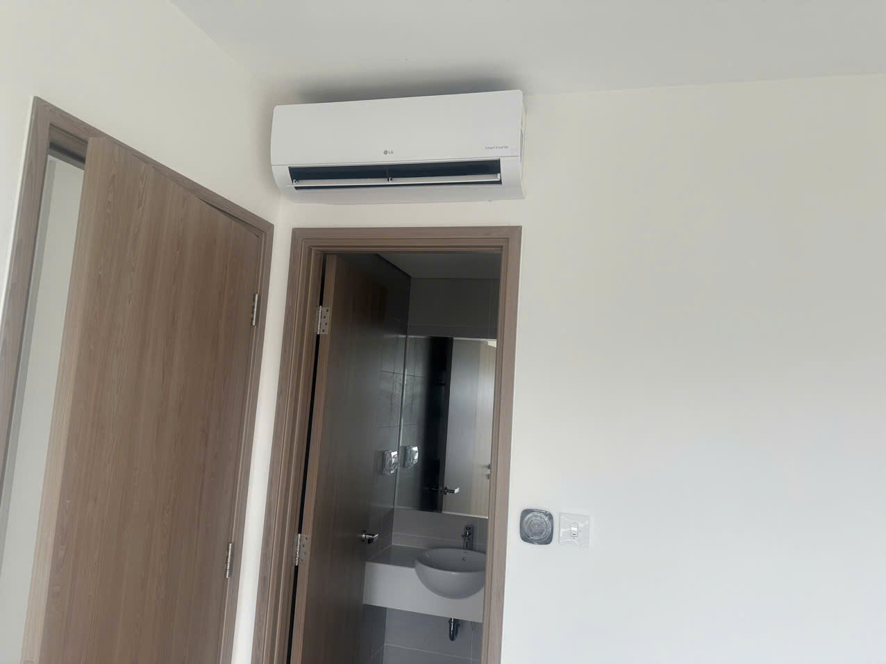 BÁN CĂN HỘ 2PN+ VINHOMES GRAND PARK – THE BEVERLY SOLARI  Giá tốt | Hoàn thiện cơ bản | Tầng cao | View nội khu xanh thoáng