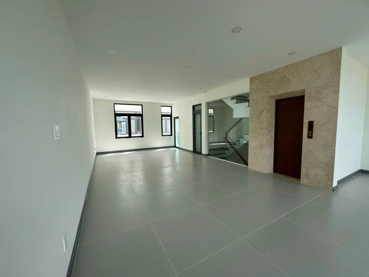 CHO THUÊ TẦNG VĂN PHÒNG - TẦNG NHÀ PHỐ 126M² - GIÁ CỰC TỐT - ảnh 2