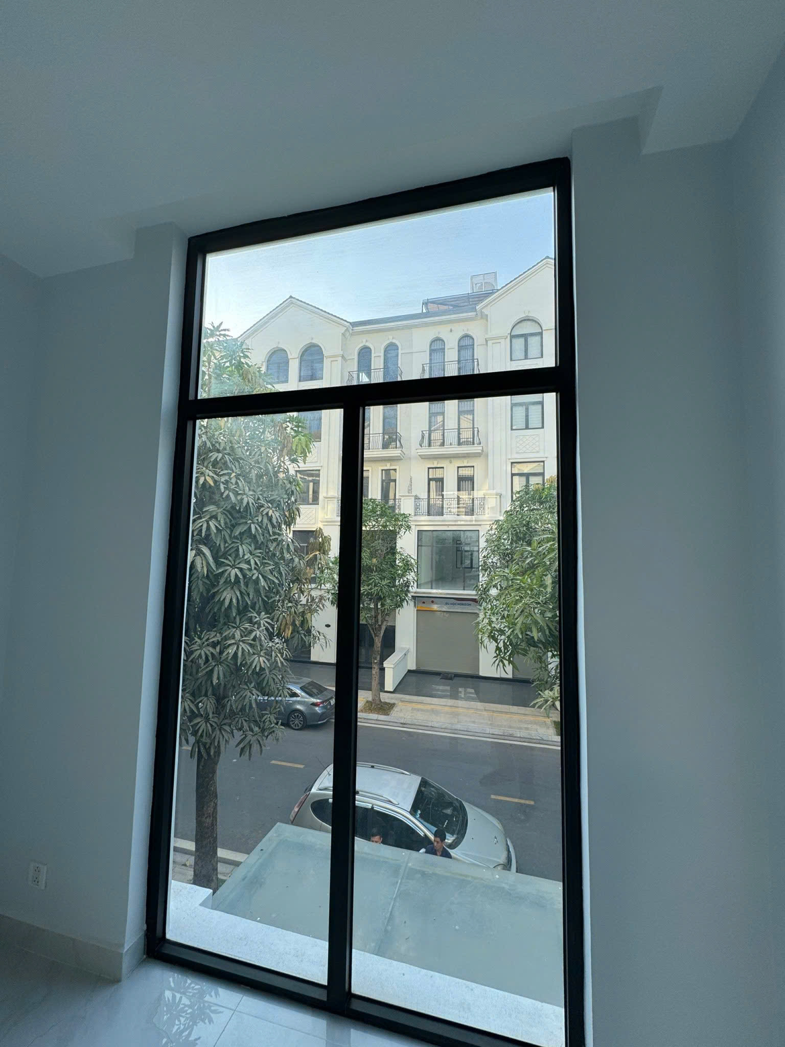 BÁN NHÀ PHỐ LIỀN KỀ THE MANHATTAN – VINHOMES GRAND PARK Giá tốt chỉ 20 TỶ – Hoàn thiện cơ bản – Pháp lý rõ ràng - ảnh 5