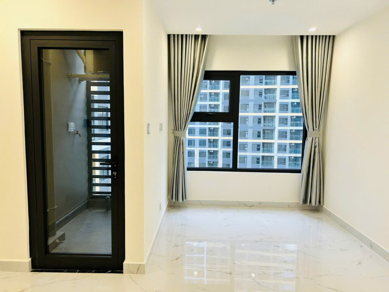 Cho thuê căn hộ Vinhomes Grand Park Studio – The Beverly Solari – View nội khu tầng thấp – Hoàn thiện cơ bản - ảnh 3