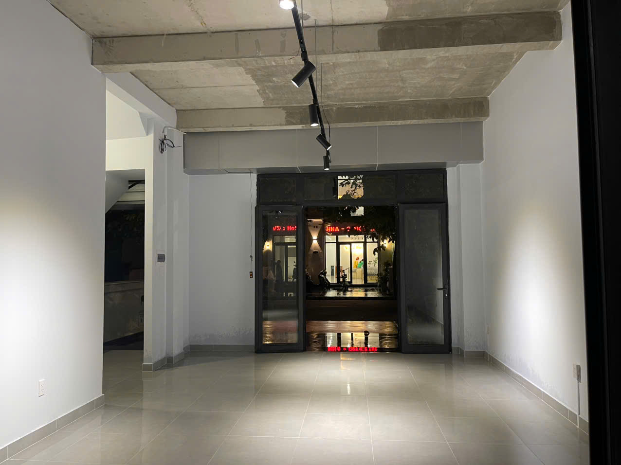 Bán nhà phố 5 tầng The Manhattan giá chỉ 17.5 tỷ All in tại Vinhomes Grand Park. Liên hệ 0828030977 Thiện - ảnh 4