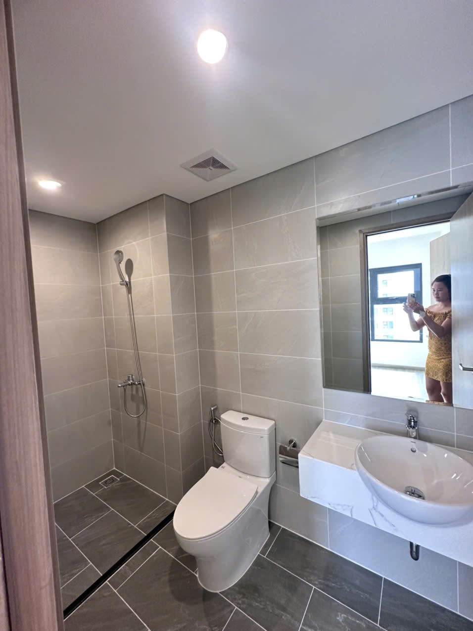 BÁN CĂN HỘ 2PN+ THE BEVERLY SOLARI VINHOMES GRAND PARK – TẦNG CAO VIEW QUẢNG TRƯỜNG GOLDEN EAGLE - ảnh 4