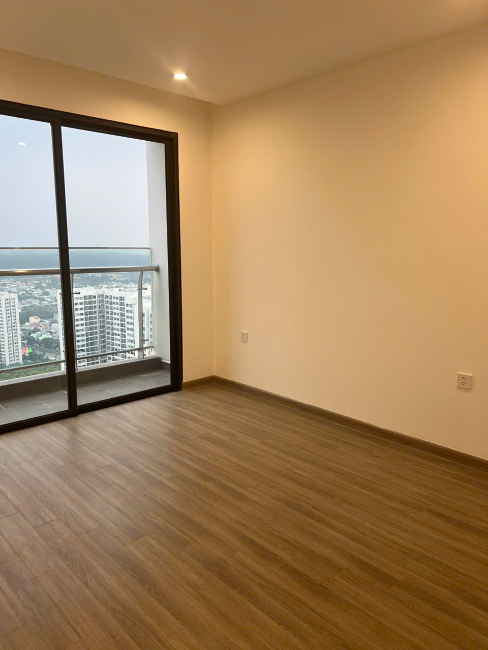 Bán căn hộ 2PN 2WC Vinhomes Grand Park – Glory Heights – Tầng cao view thoáng – Hoàn thiện cơ bản