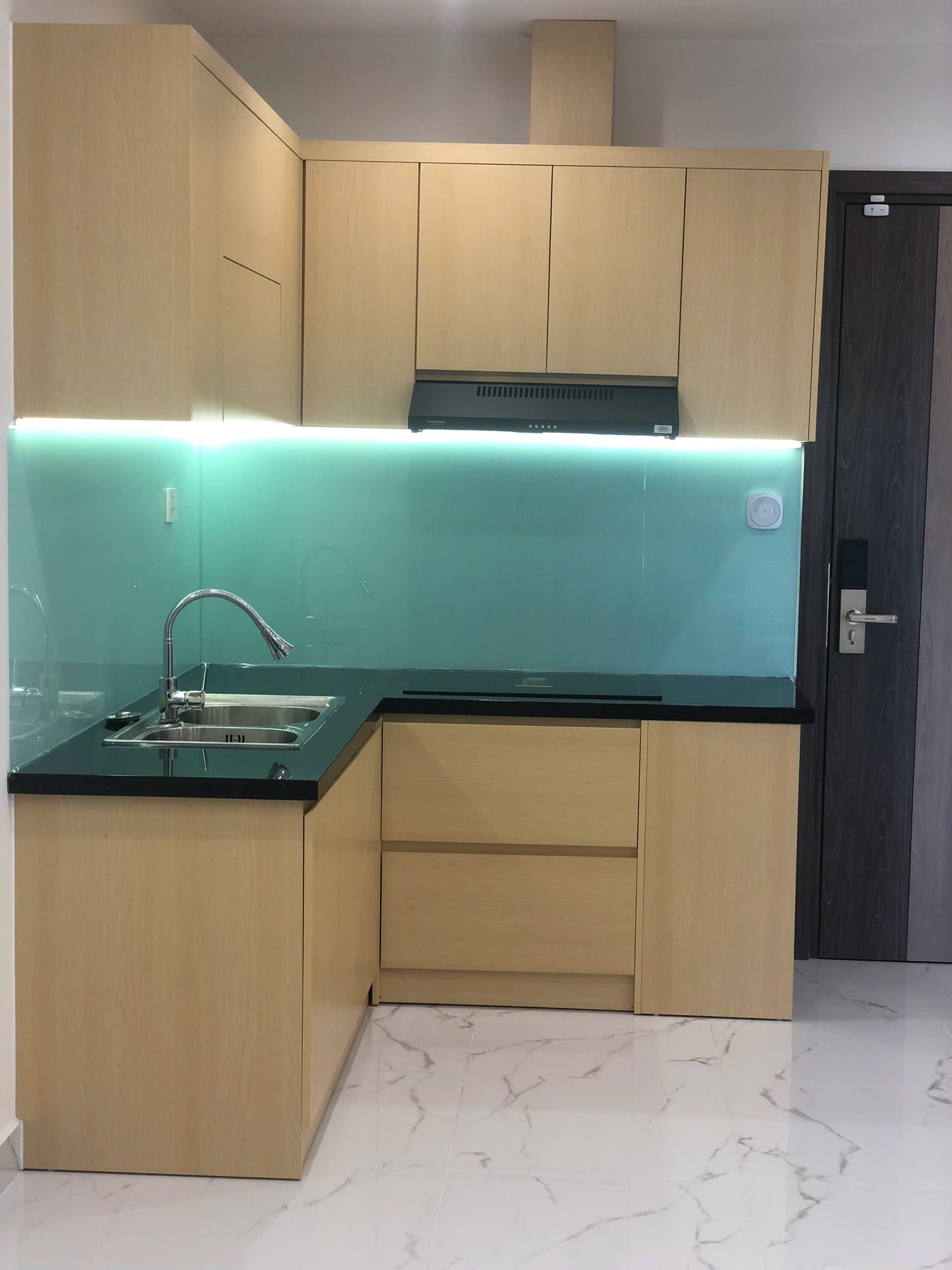 Cho Thuê Căn Hộ 1PN+ Nội Thất Gỗ Tại The Beverly Solari – Vinhomes Grand Park