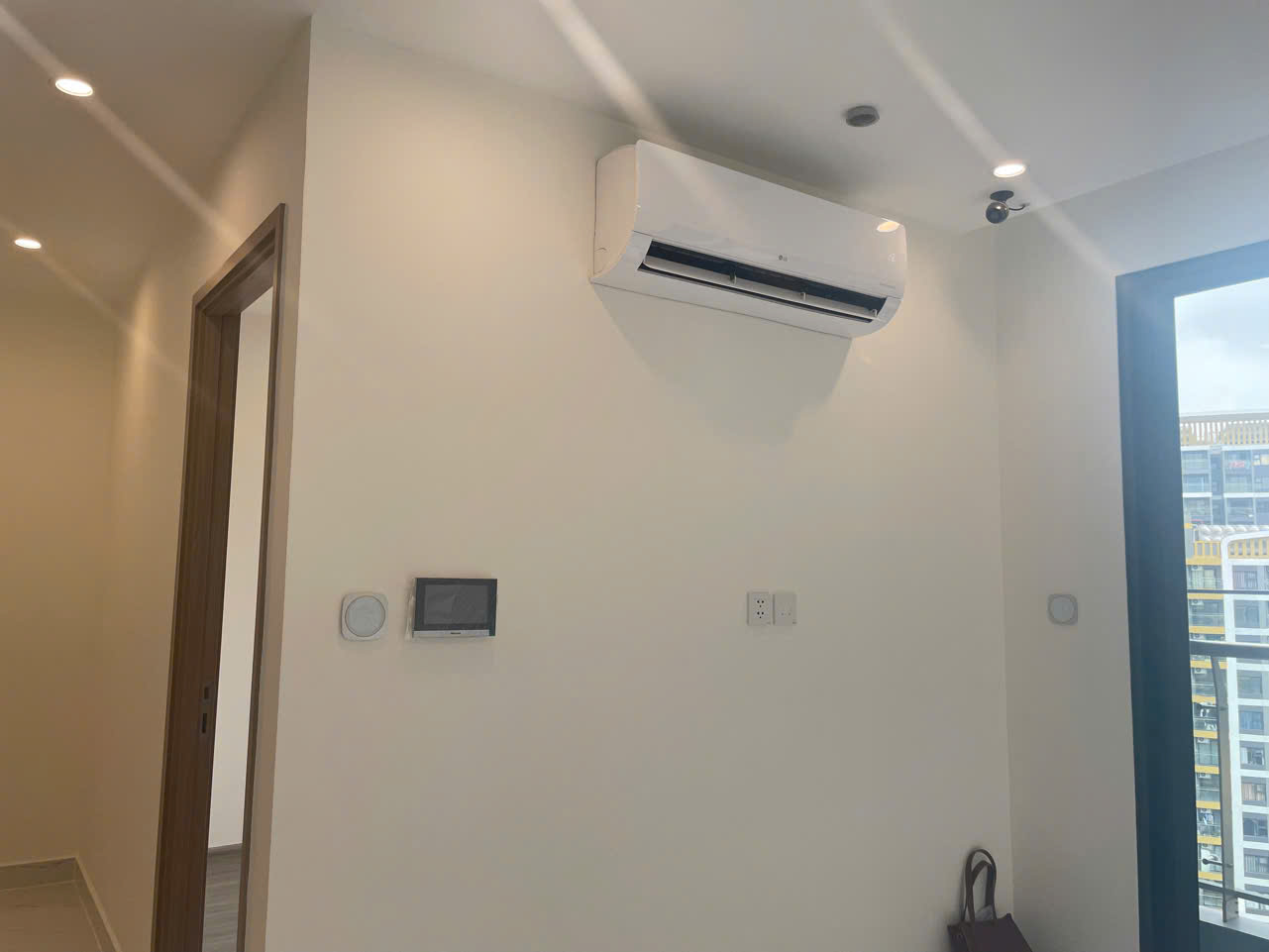 Bán Căn Hộ 1PN+ The Beverly Solari Vinhomes Grand Park Tầng Cao - View Sông Đồng Nai & City, Giá Tốt - ảnh 4